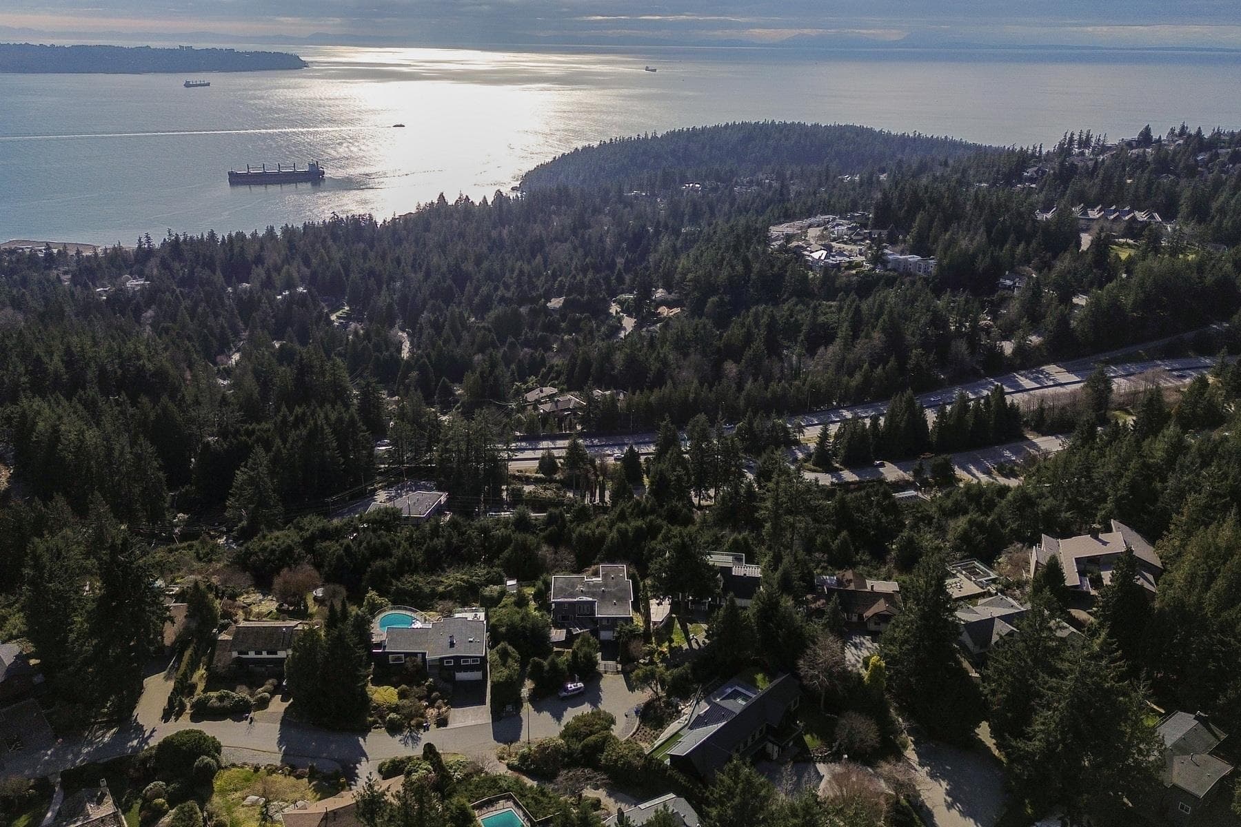 4582 Woodgreen Court, West Vancouver