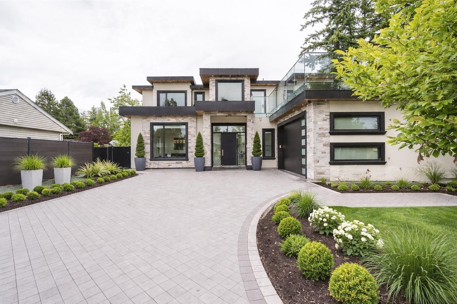 6052 172 Street, Surrey, V3S 3Z7 — photo 1