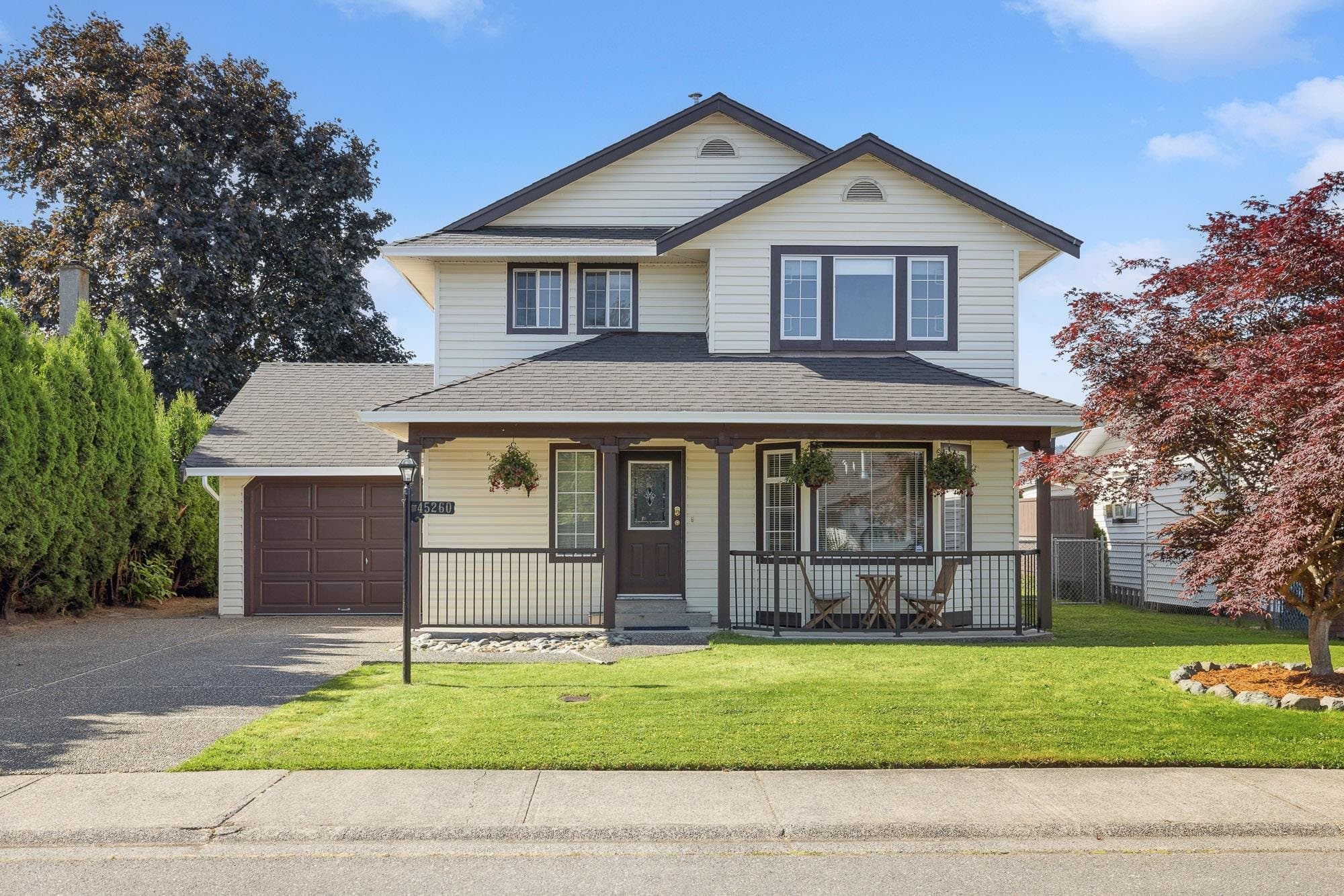 45260 Bluejay Avenue, Chilliwack, V2R 2V2 — photo 1