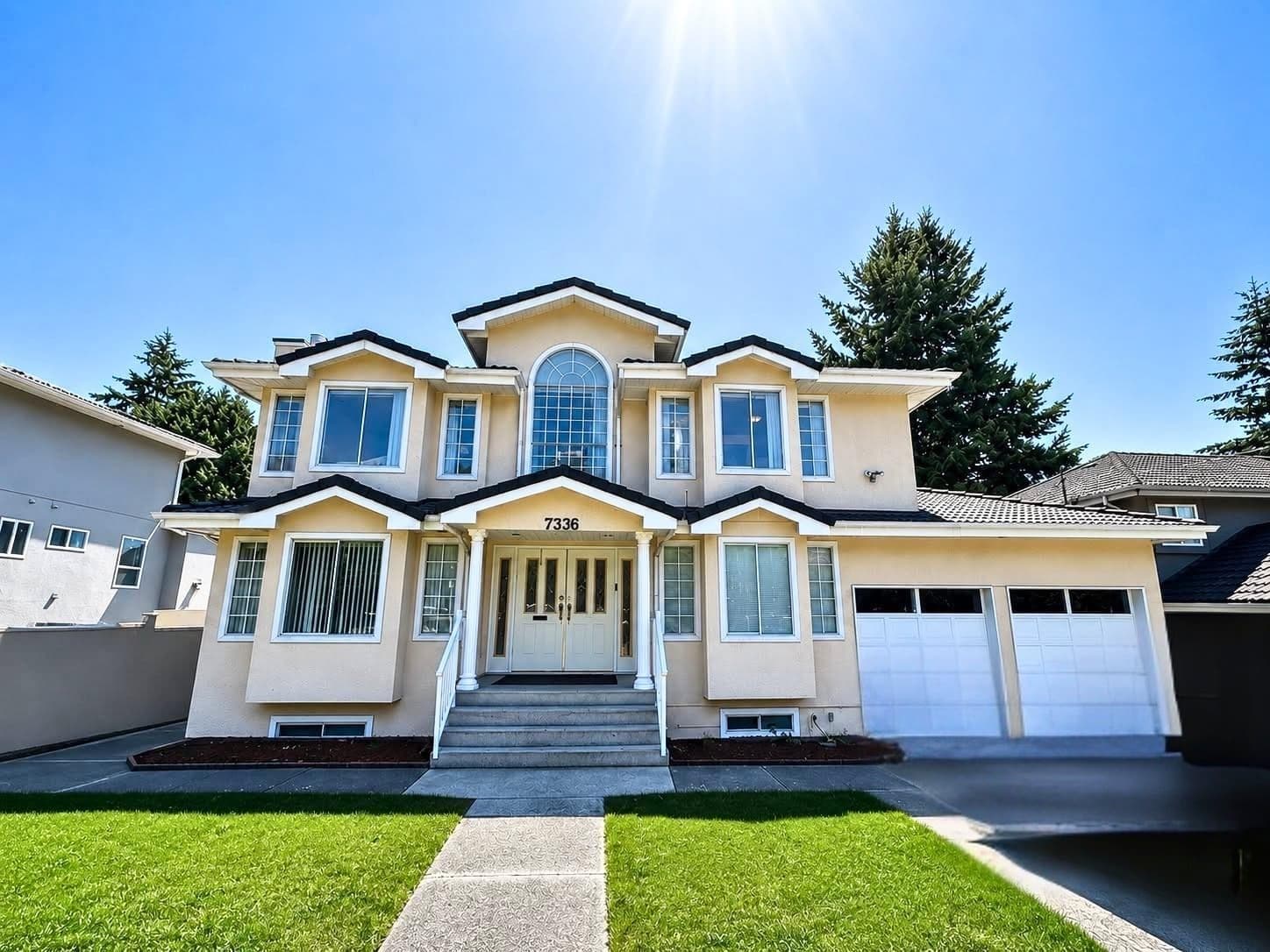 7336 16th Avenue, Burnaby, V3N 1N8 — photo 1