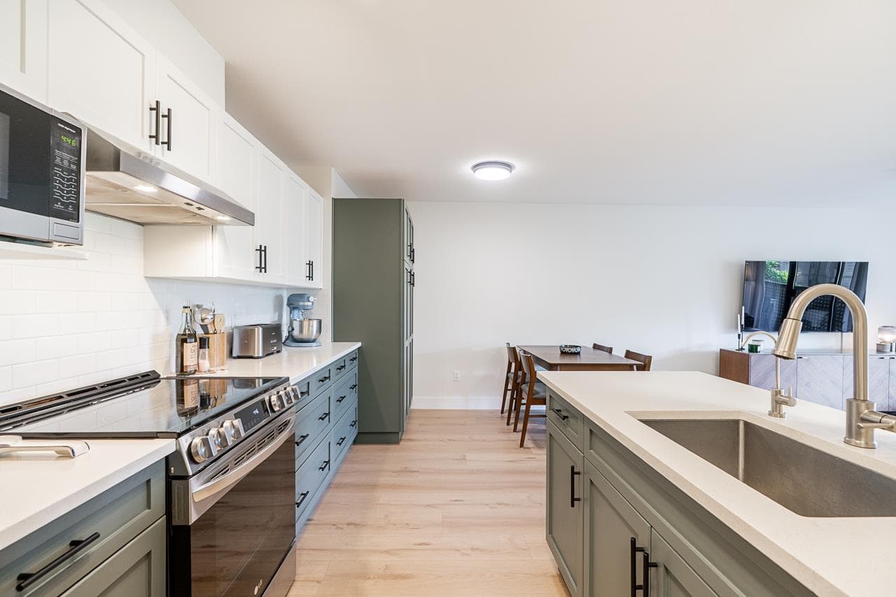 302 - 1200 Pacific Street, Coquitlam