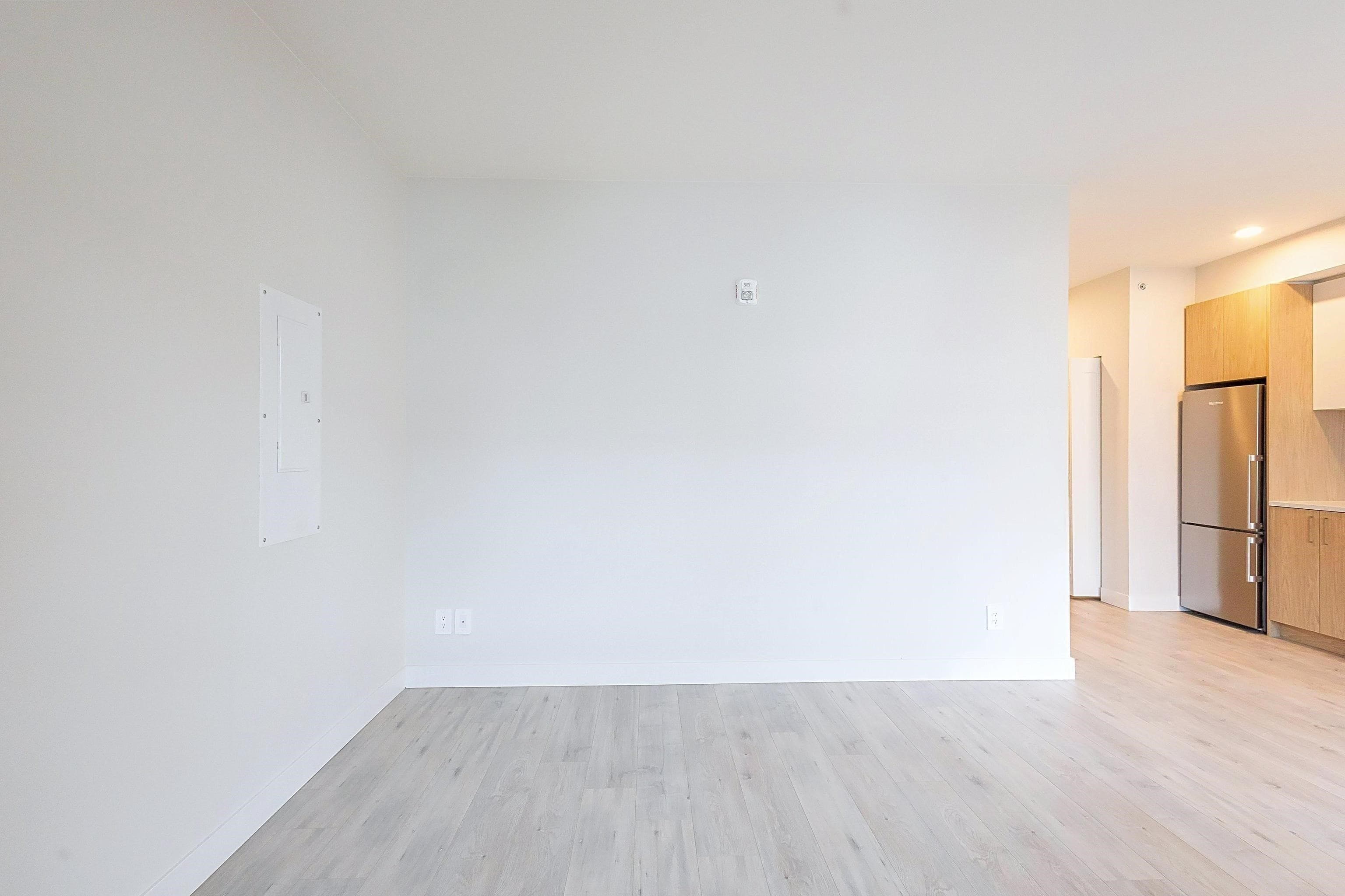 406 - 5535 Hastings Street, Burnaby, V5B 1R2 — photo 5