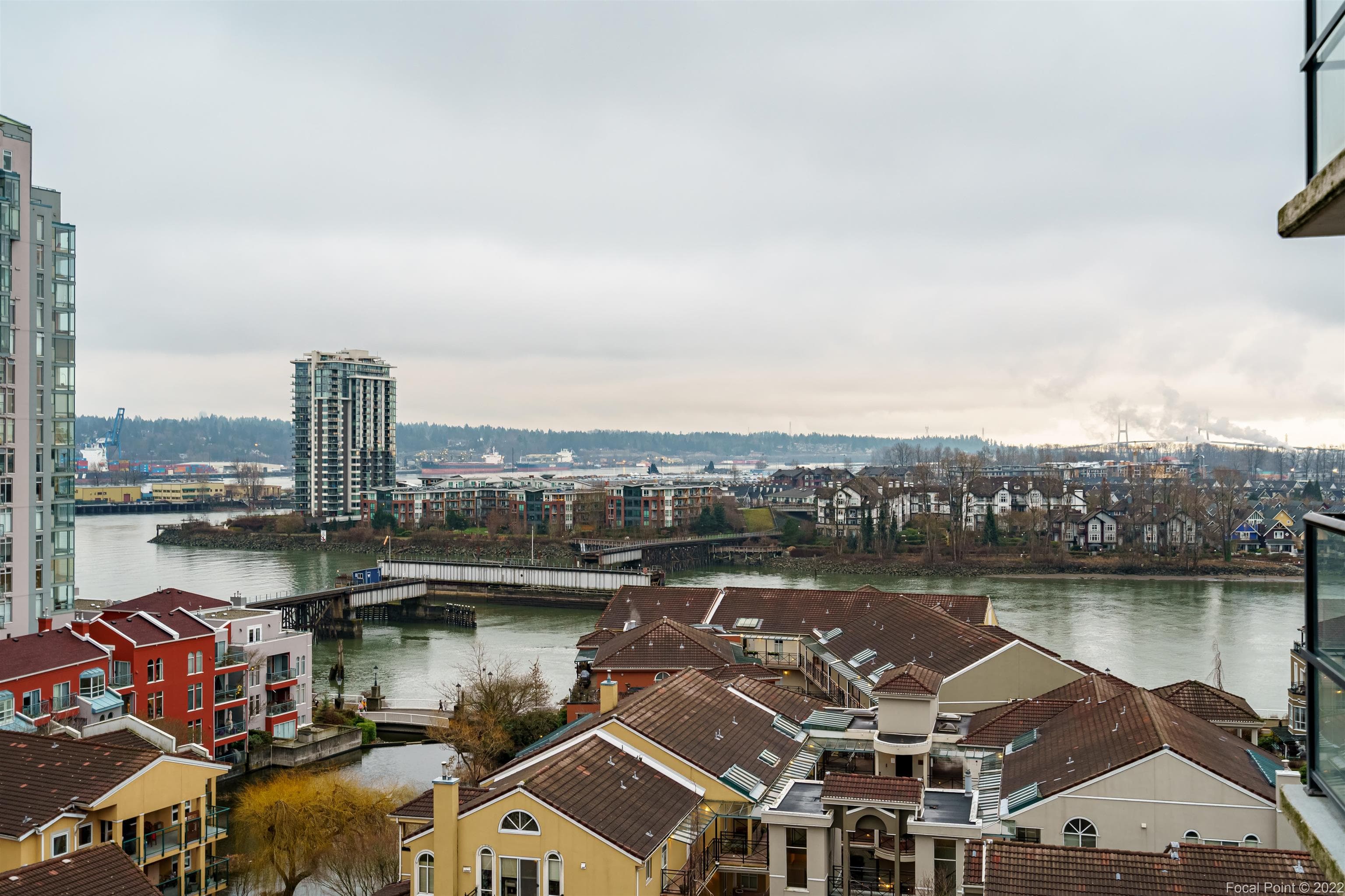 1102 - 1 Renaissance Square, New Westminster, V3M 0B6 — photo 2