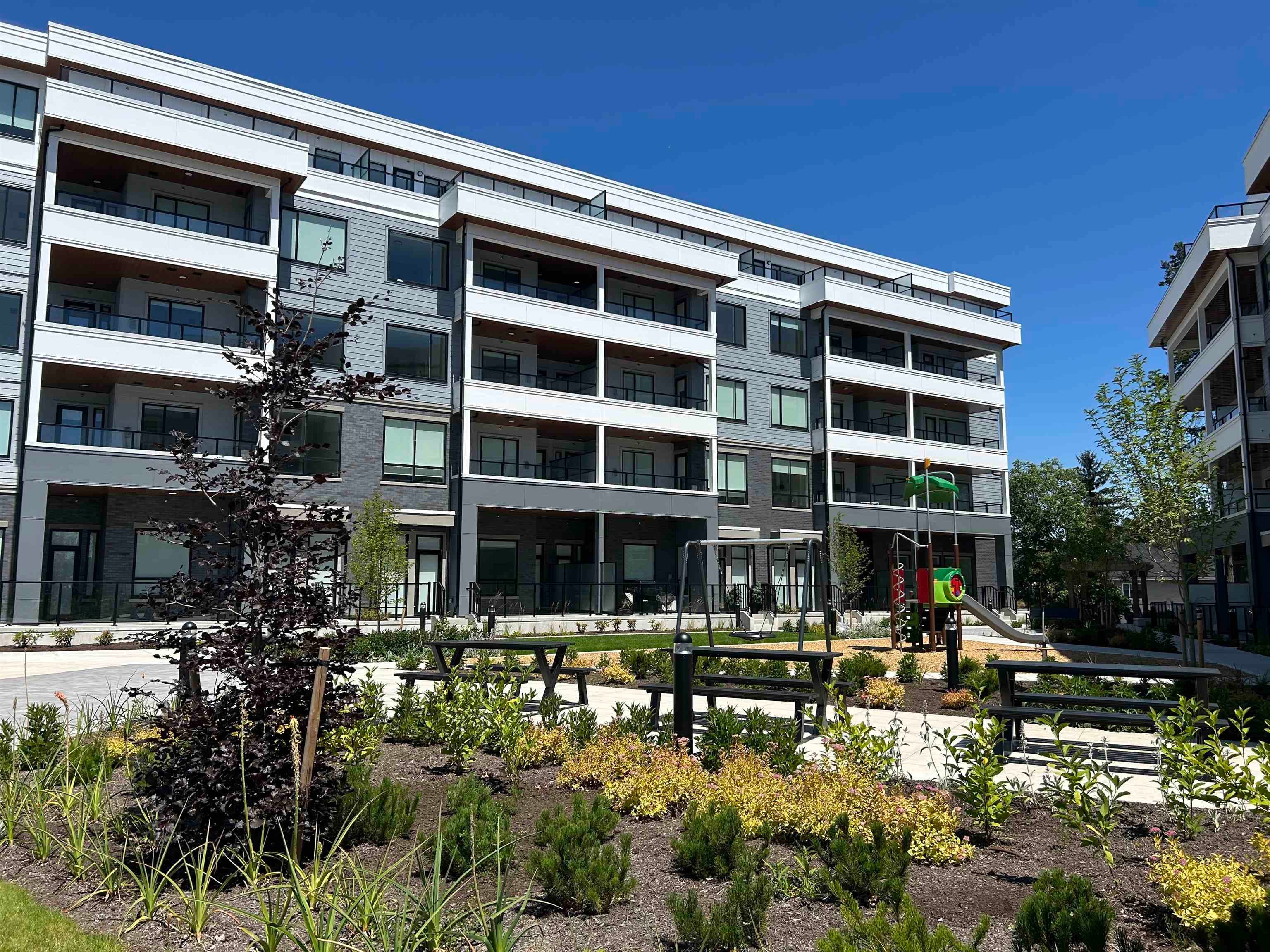 305 - 6270 Gooseberry Drive, Surrey