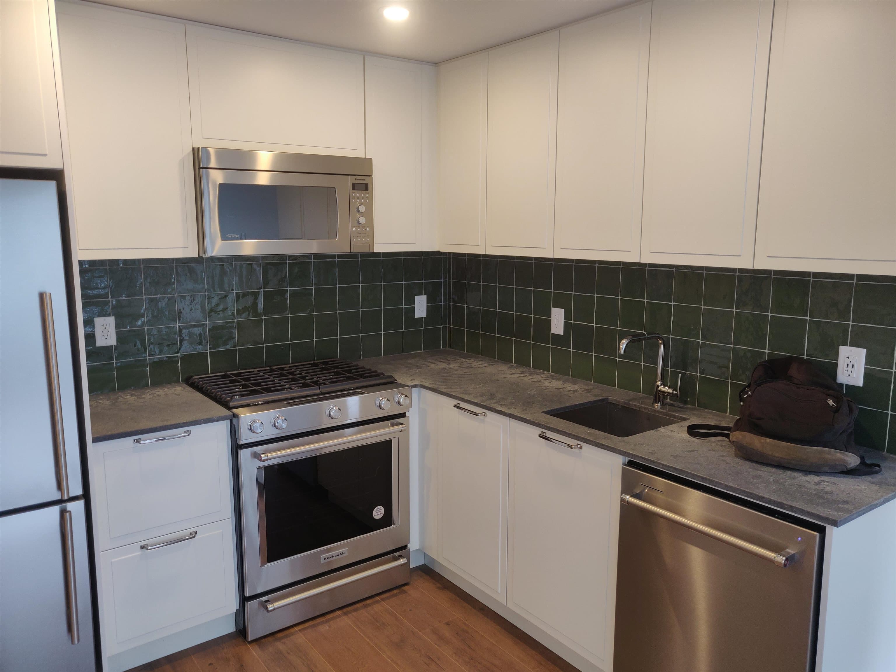 414 - 645 Como Lake Avenue, Coquitlam