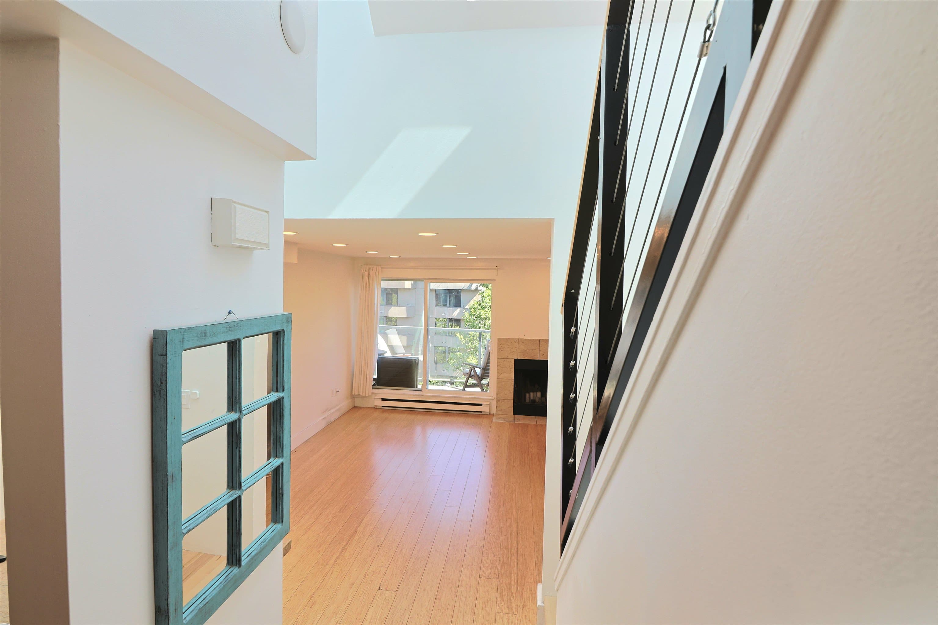 21 - 1345 W 4th Avenue, Vancouver, V6H 3Y8 — photo 2