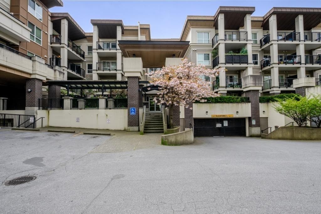 104 - 9655 King George Boulevard, Surrey