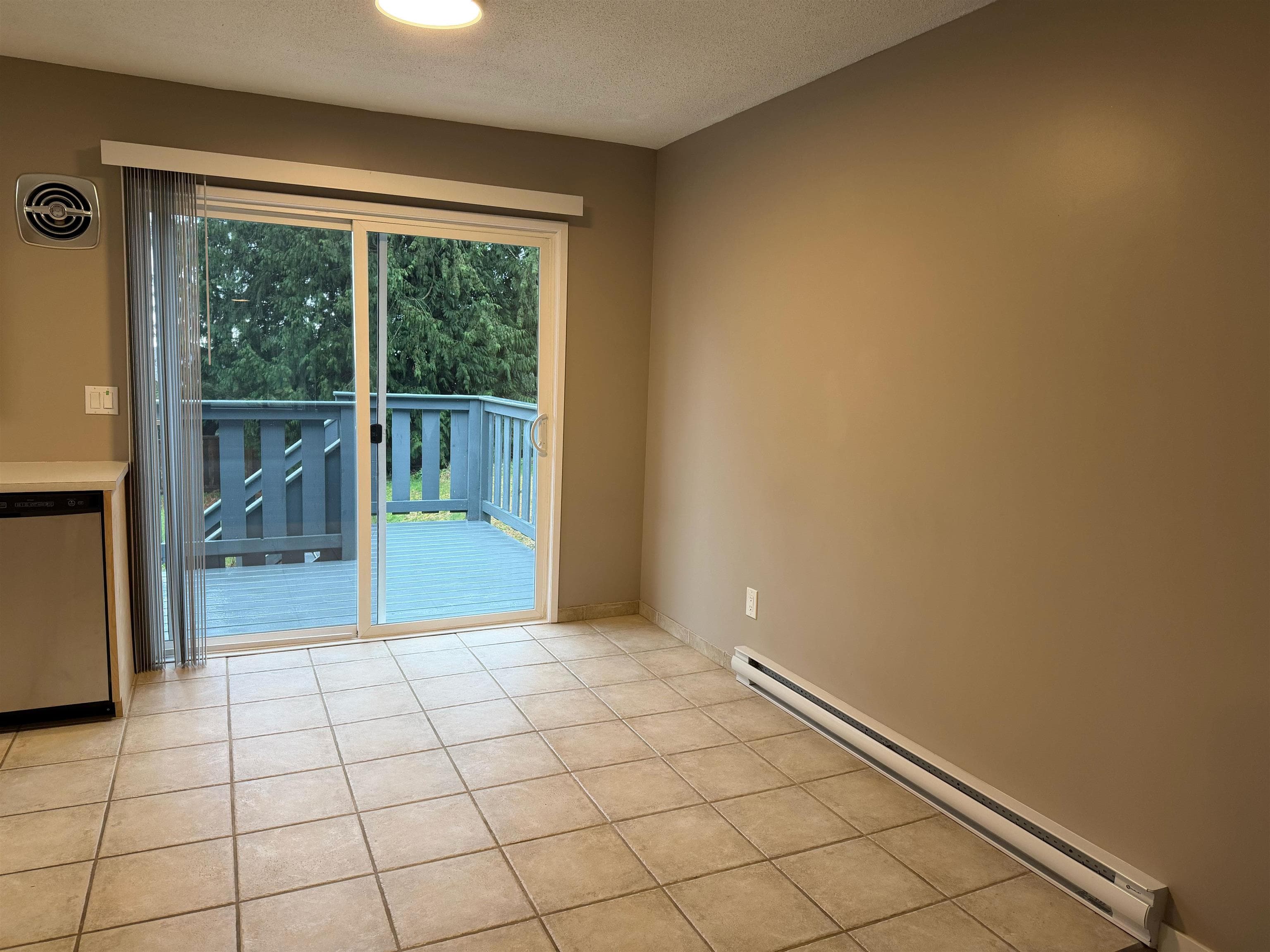 811 Reed Road, Gibsons, V0N 1V7 — photo 5