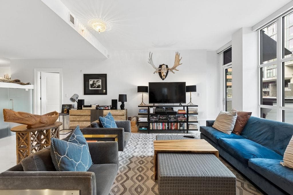 304 - 1102 Hornby Street, Vancouver