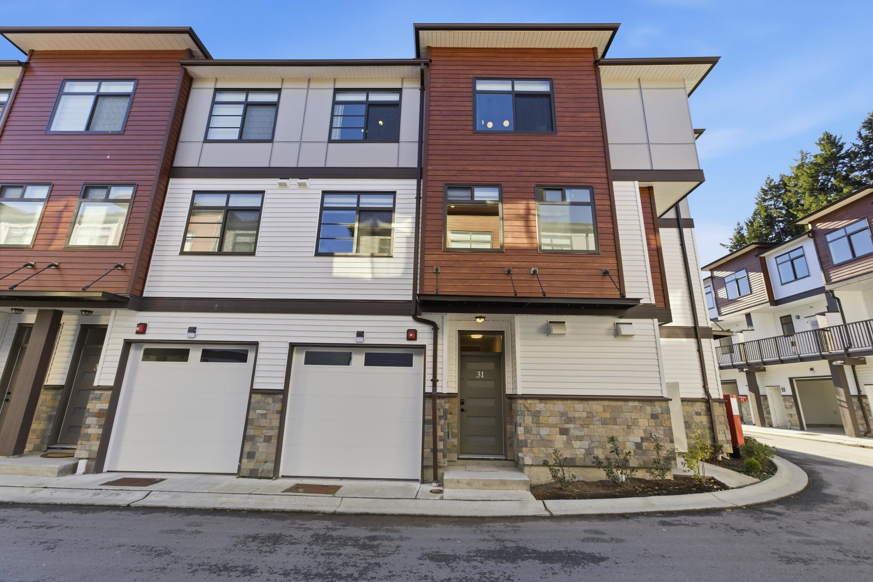 32 - 8430 Nottman Street, Mission