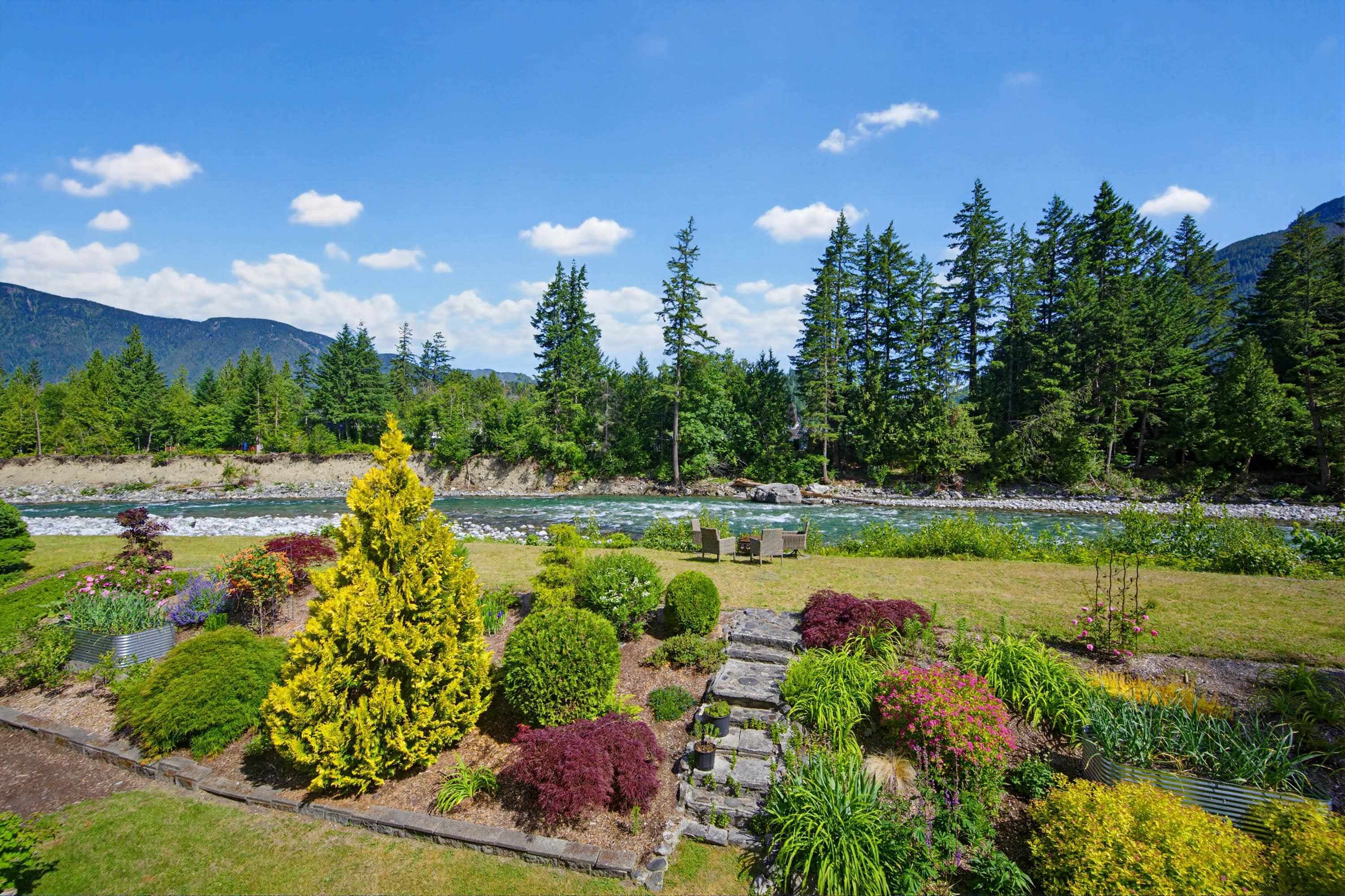 120 Robertson Crescent, Hope