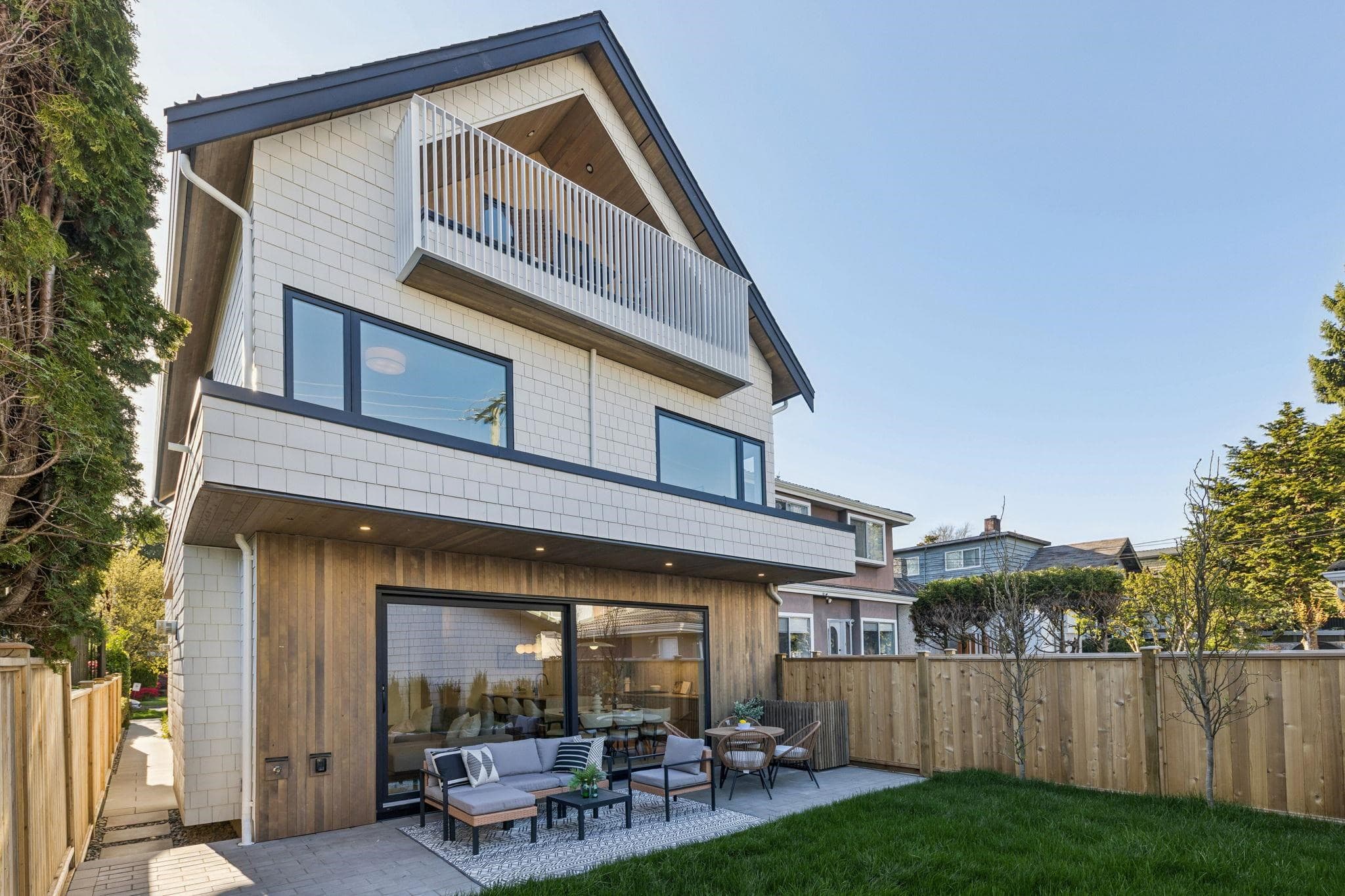 2 - 6040 Larch Street, Vancouver