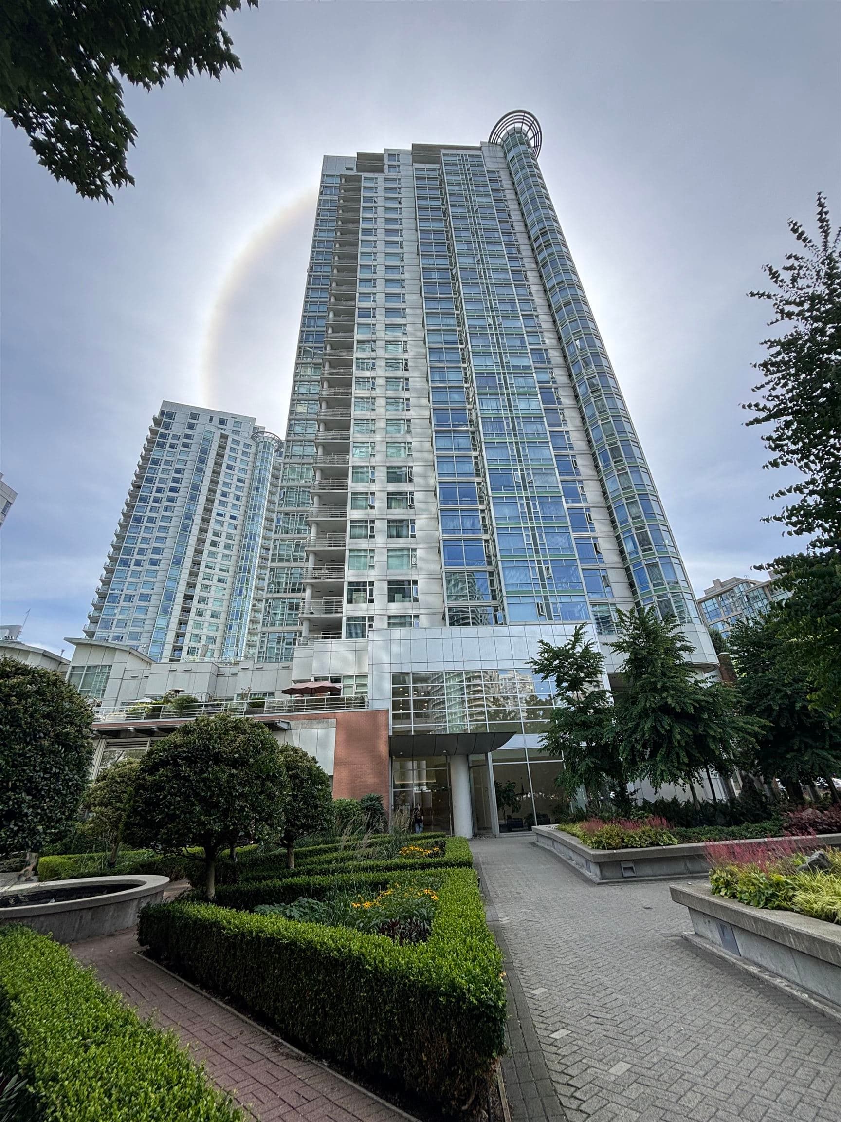 xx1 - 198 Aquarius Mews, Vancouver, V6Z 2Y4 — photo 2