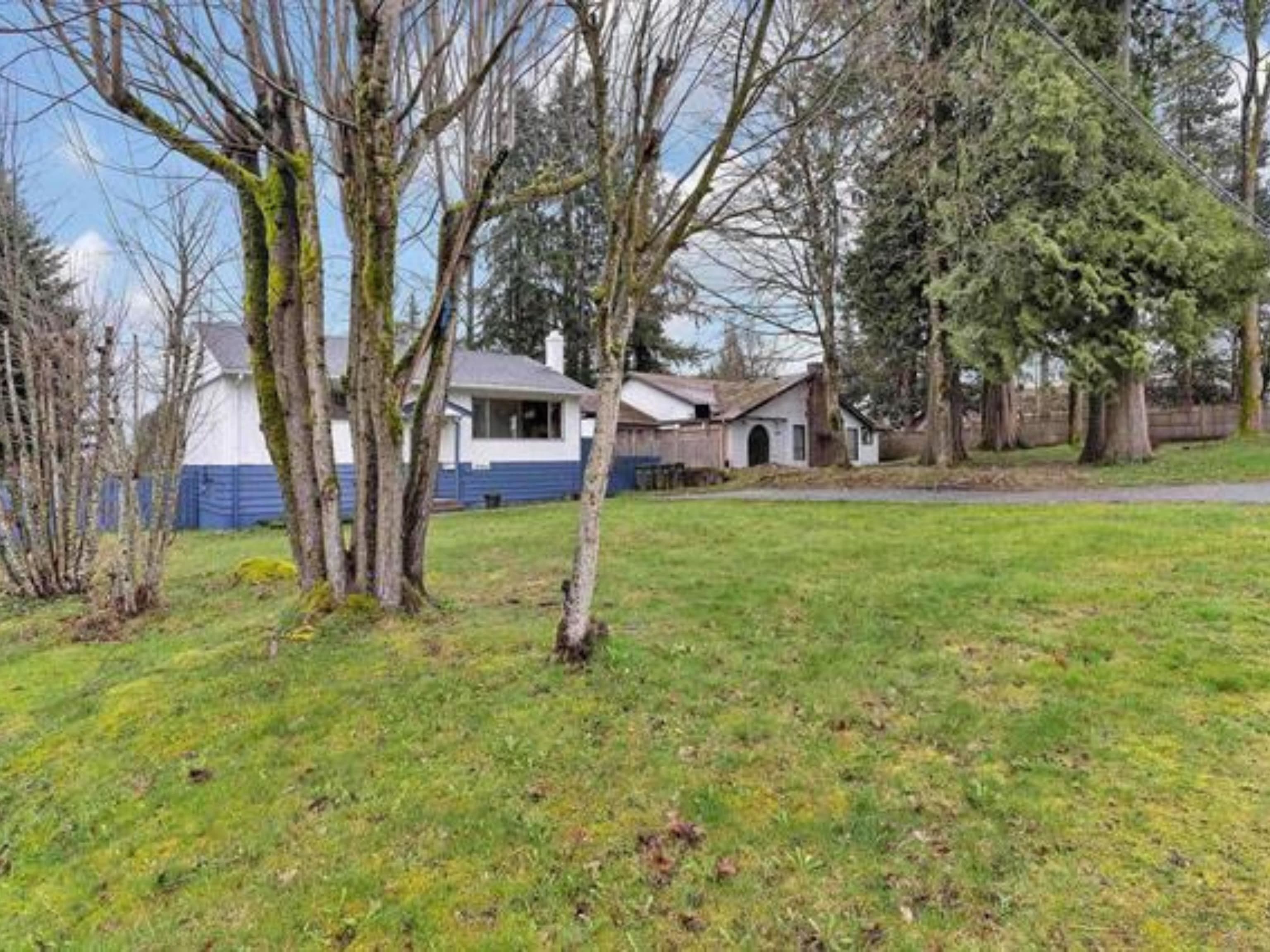 10464 154a Street, Surrey, V3R 4K1 — photo 3