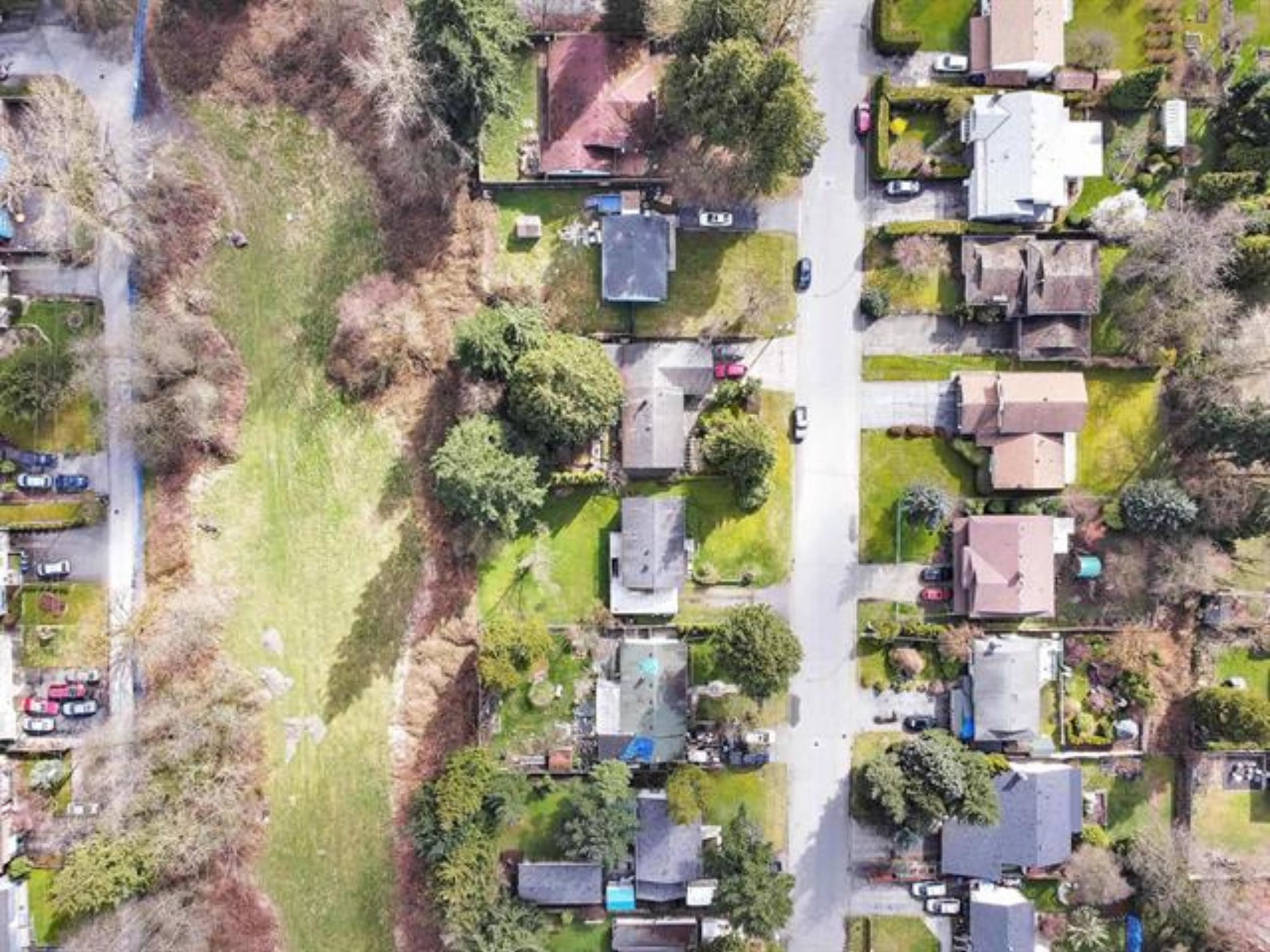 10464 154a Street, Surrey, V3R 4K1 — photo 4