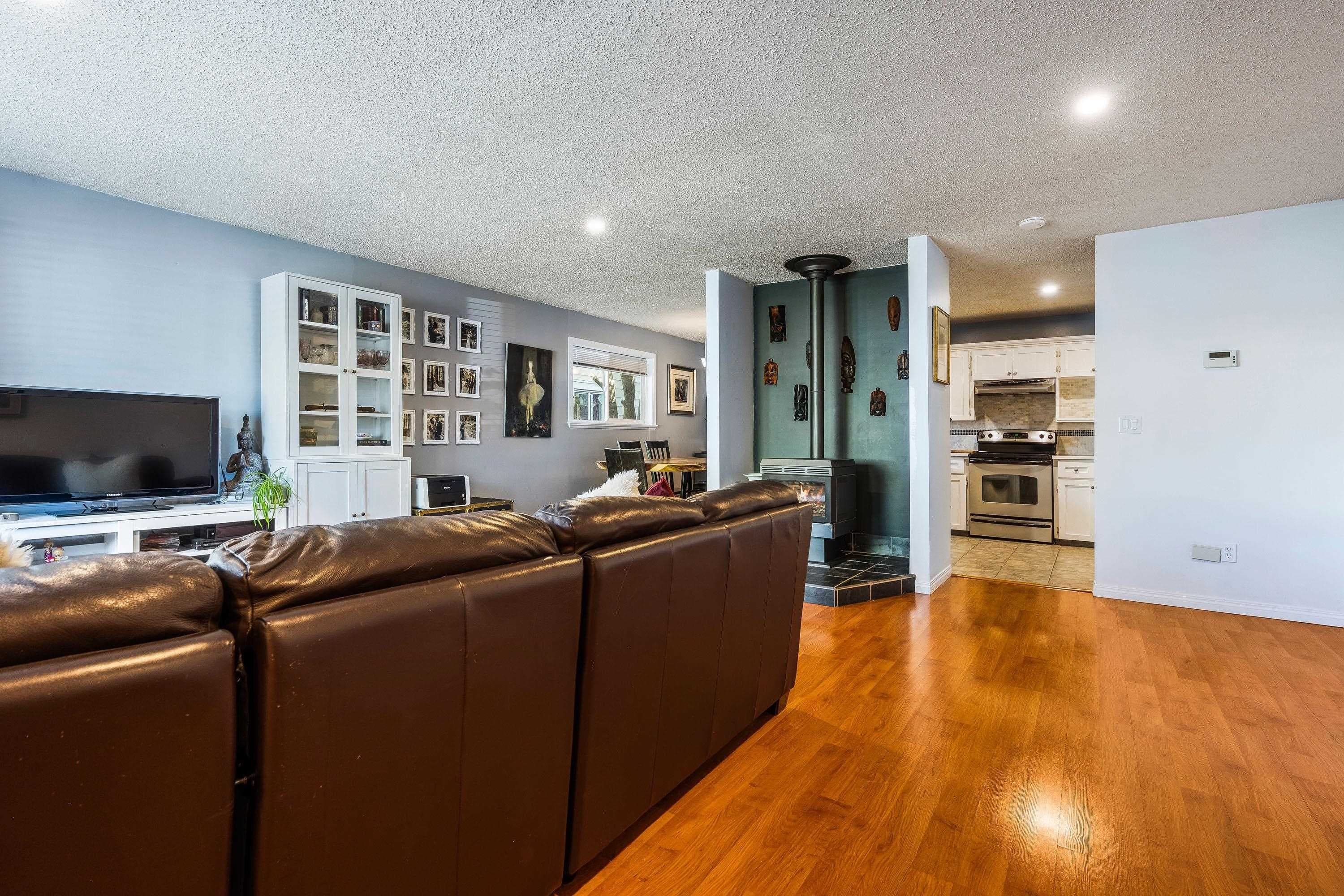 8880 Allard Street, Chilliwack, V2P 7L4 — photo 5