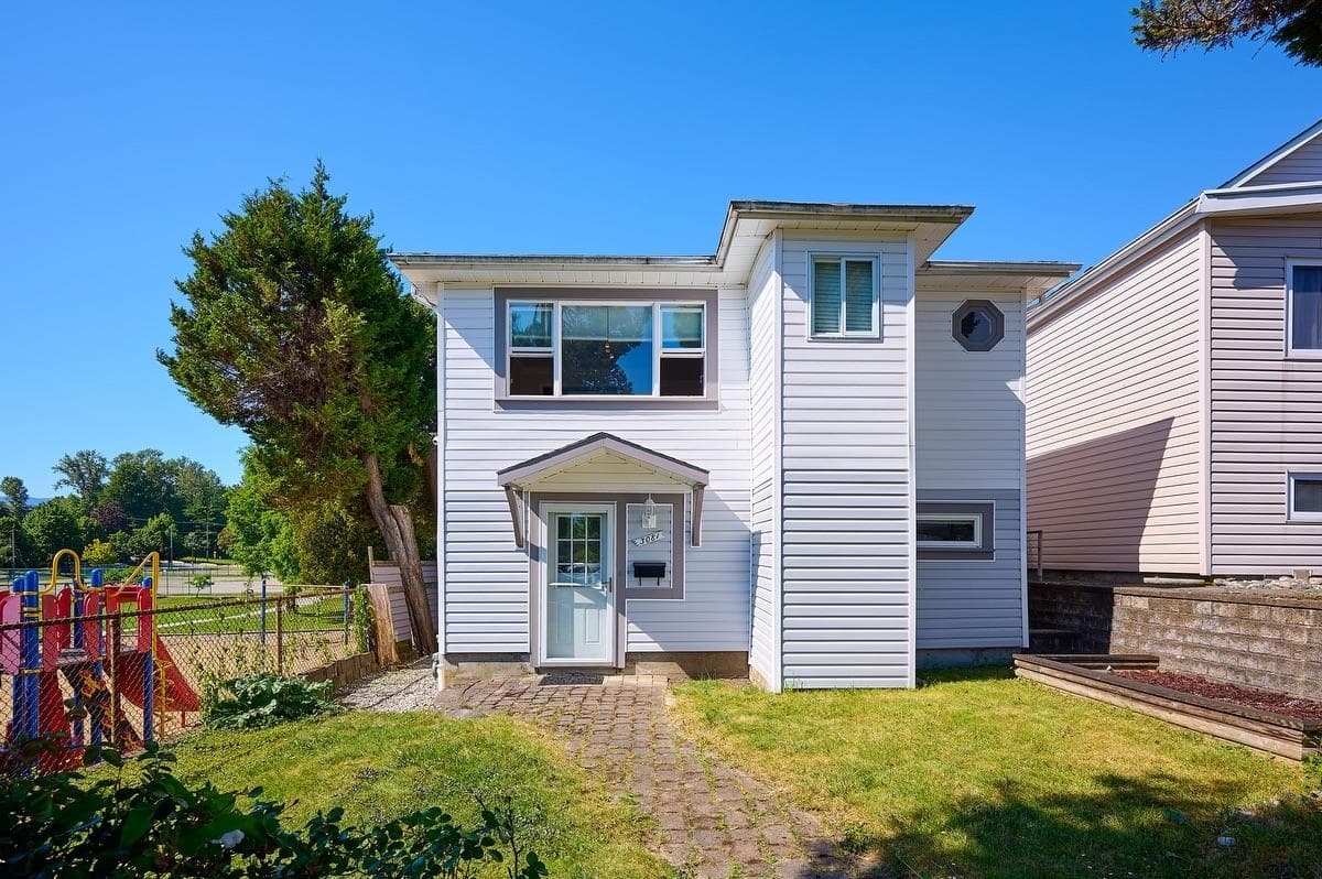 3081 E Georgia Street, Vancouver