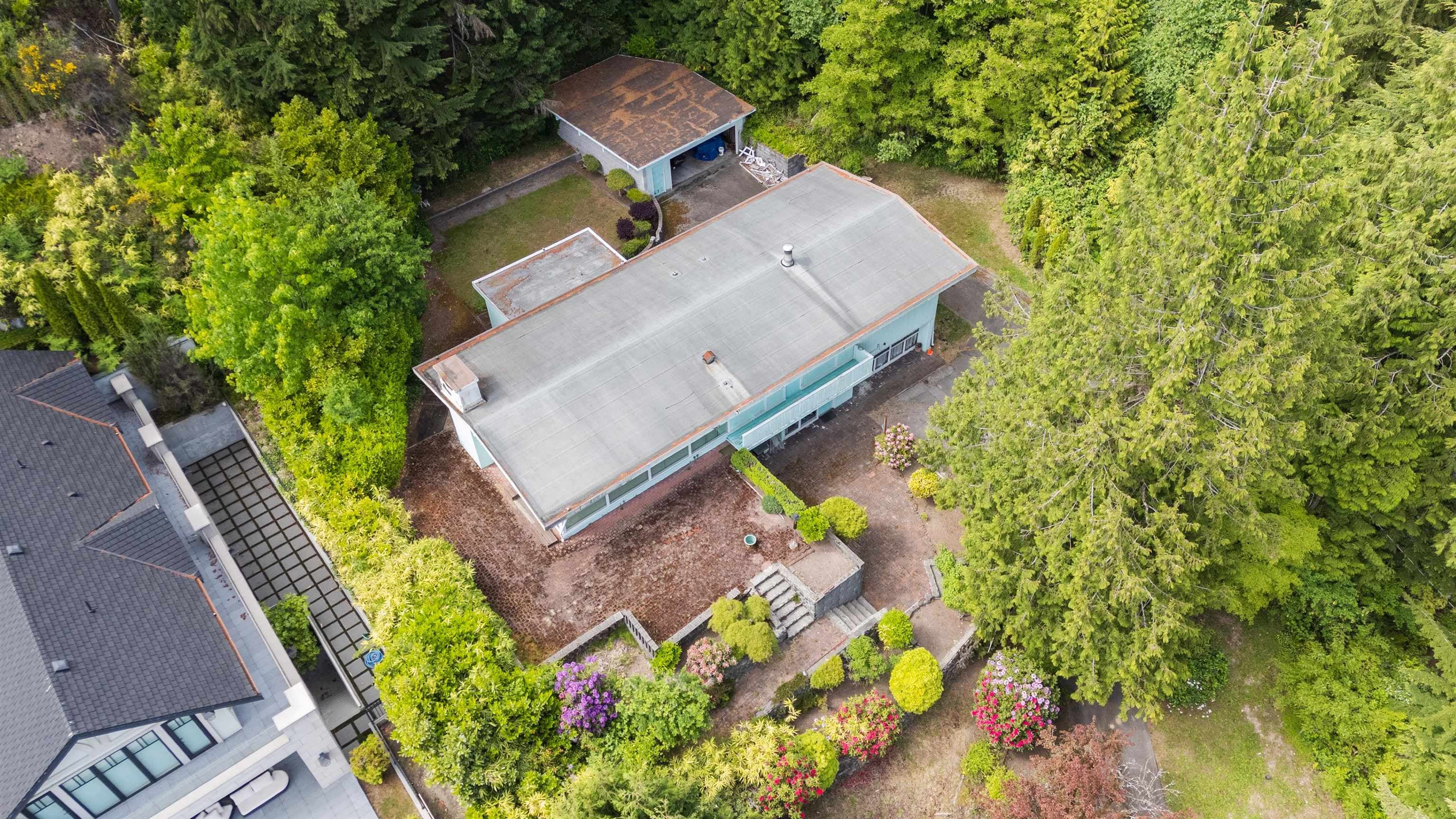 195 Normanby Crescent, West Vancouver, V7S 1K6 — photo 3