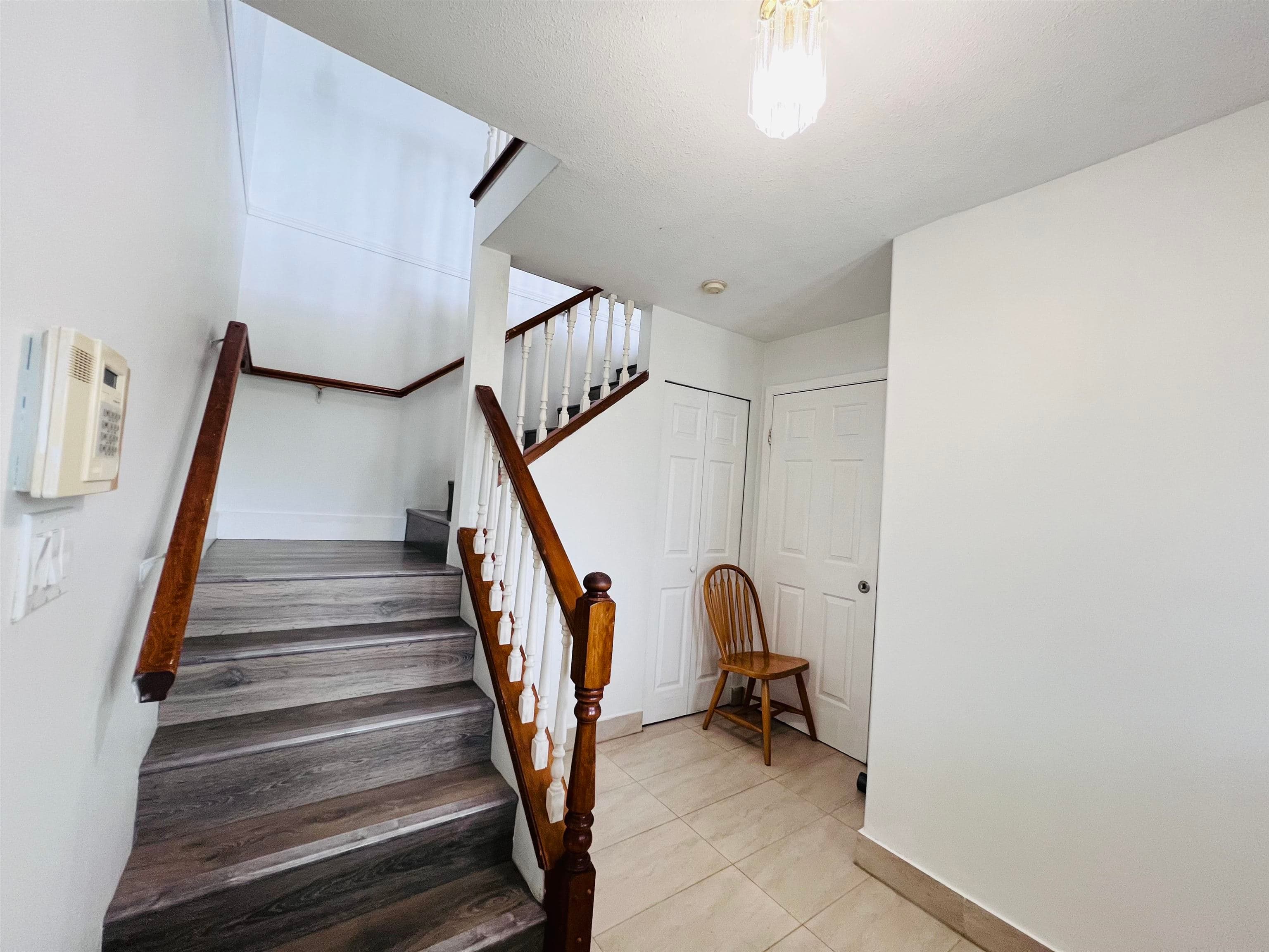 12751 115a Avenue, Surrey, V3V 3R3 — photo 5
