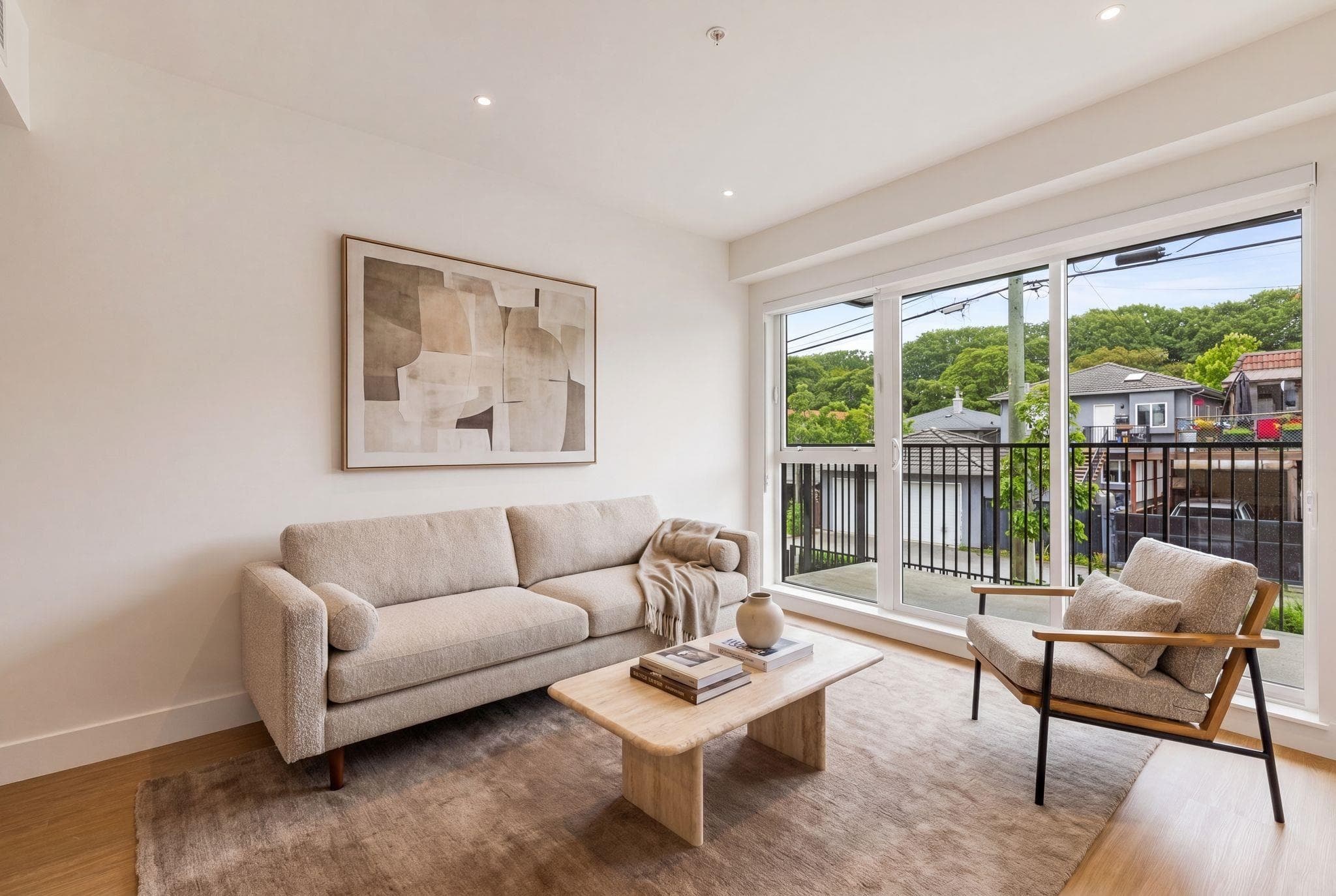 202 - 2235 E Broadway, Vancouver