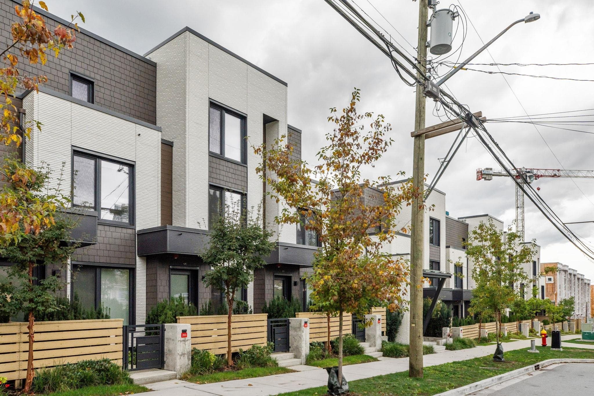 202 - 606 Foster Avenue, Coquitlam, V6J 0L5 — photo 4