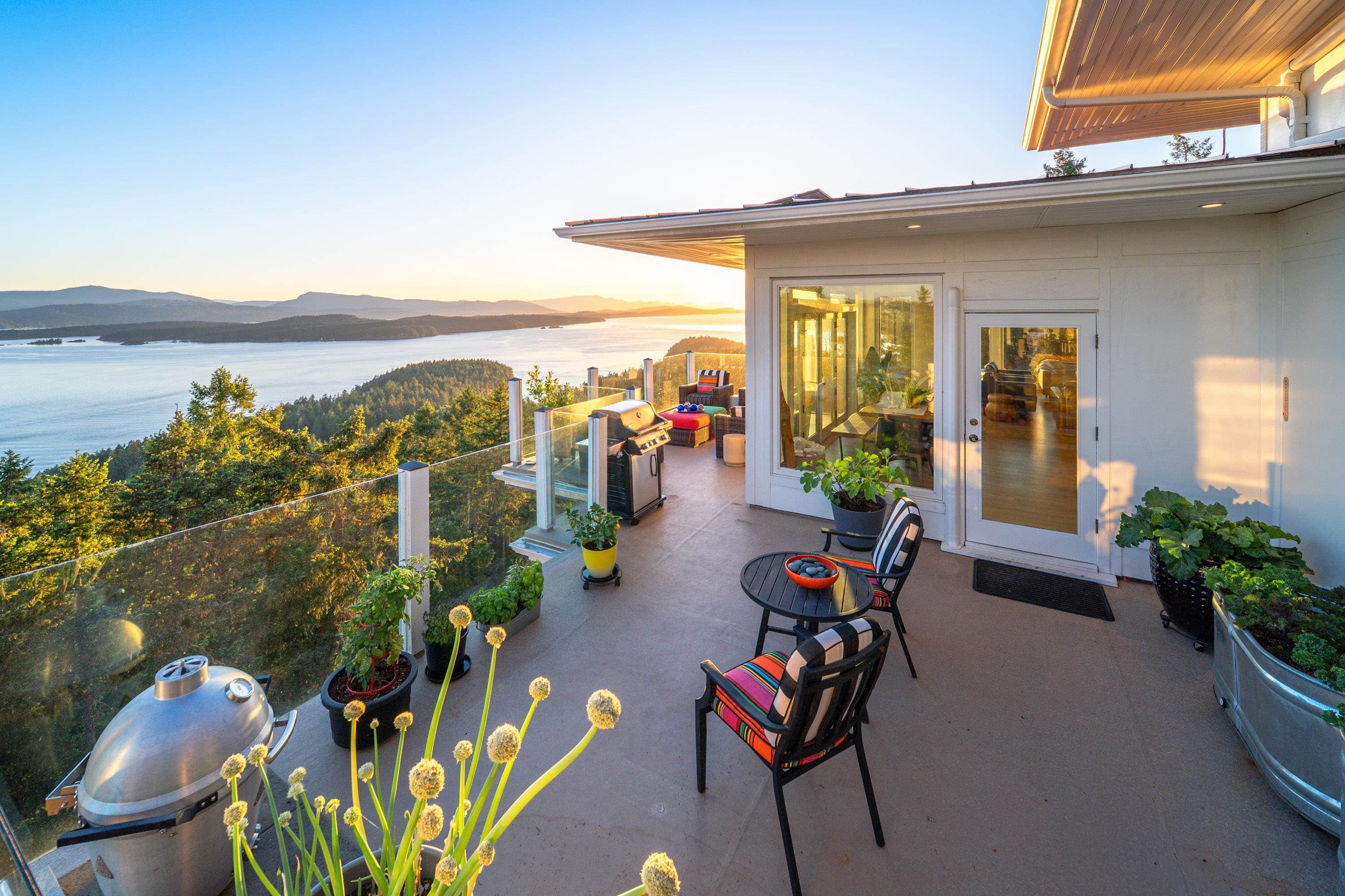 356 East West Road, Mayne Island, V0N 2J2 — photo 3