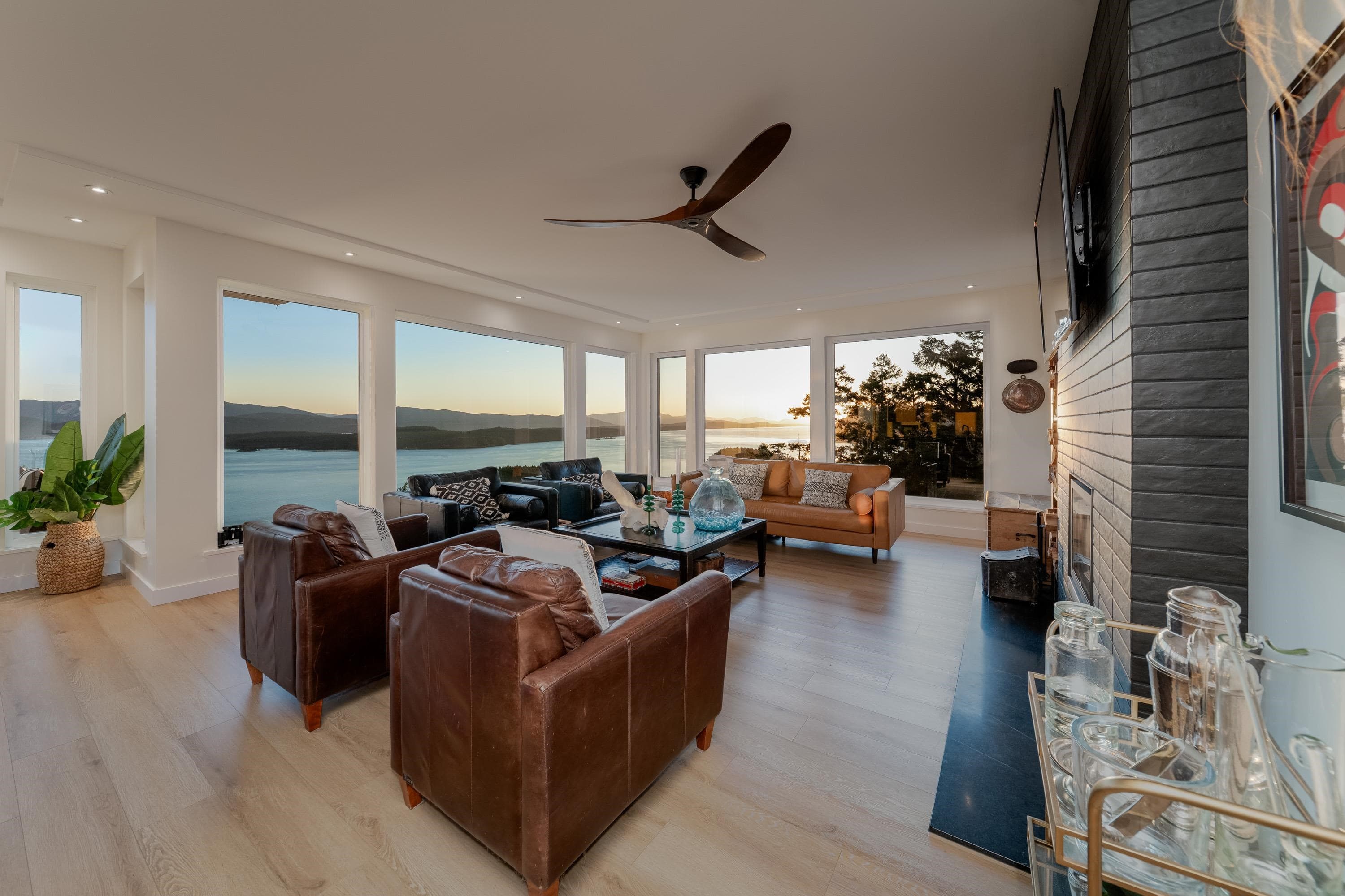 356 East West Road, Mayne Island, V0N 2J2 — photo 4