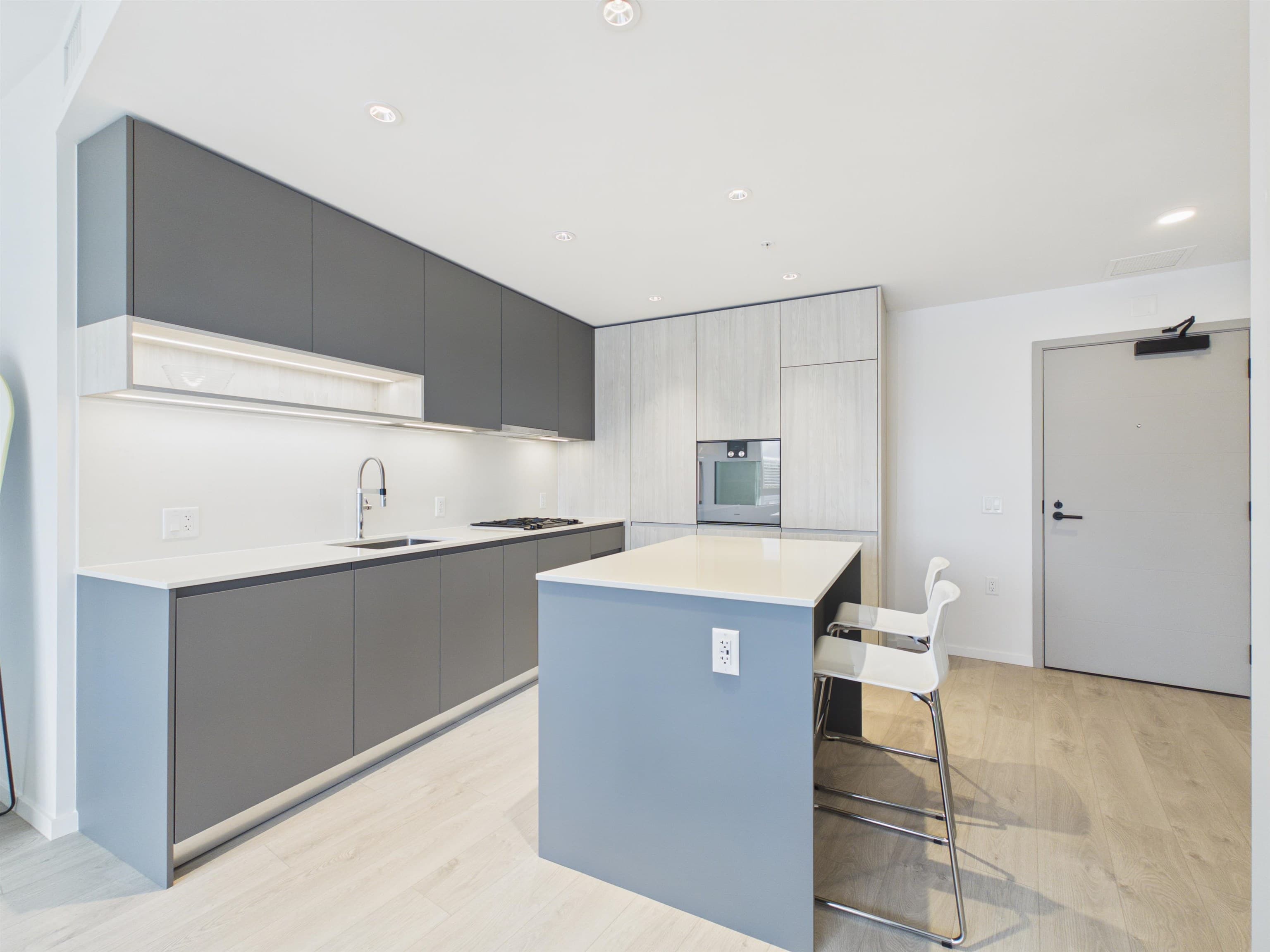 637 - 6808 Minoru Boulevard, Richmond, V6Y 0M7 — photo 3