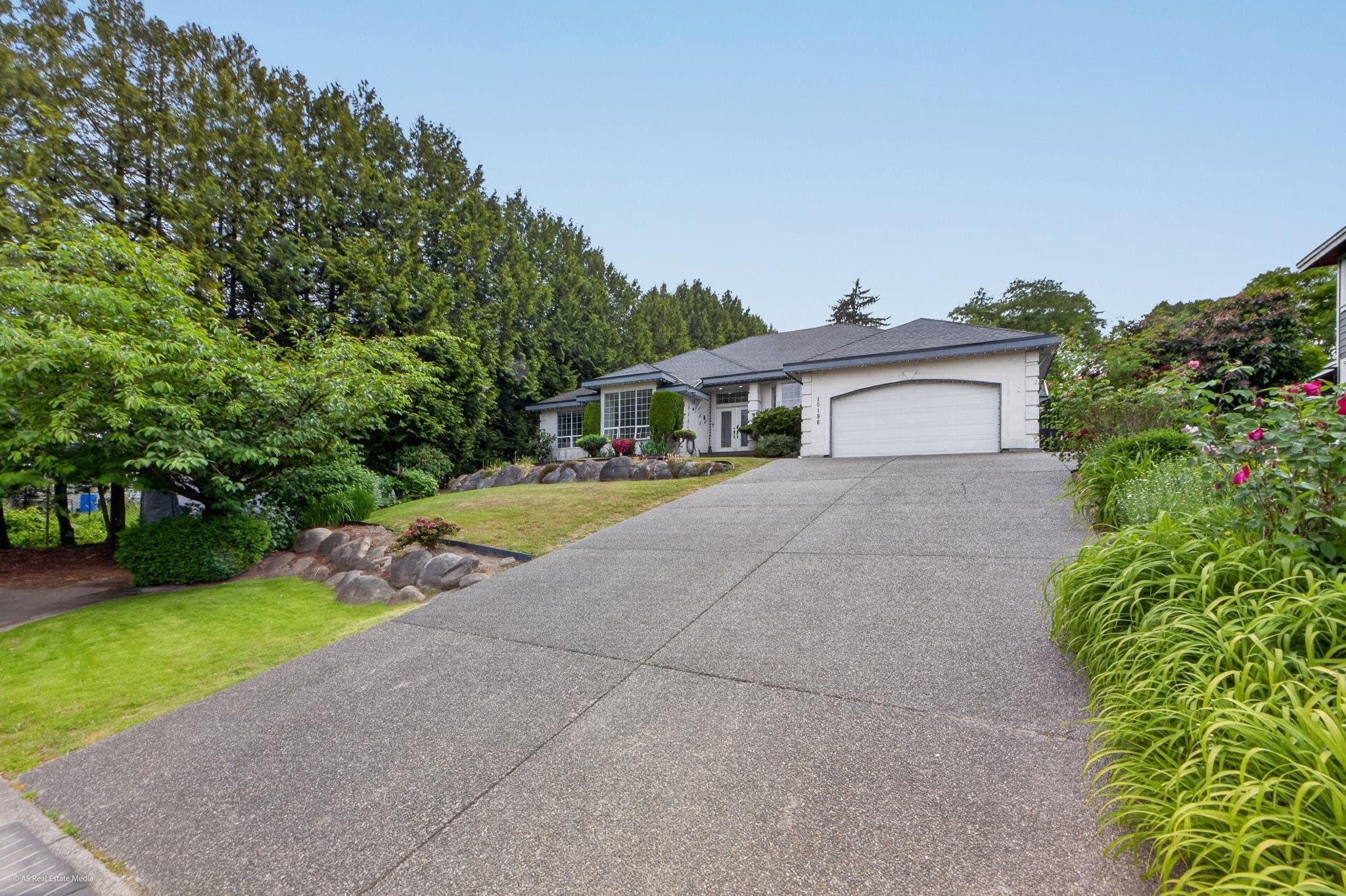 15186 73b Avenue, Surrey, V3S 8B7 — photo 3