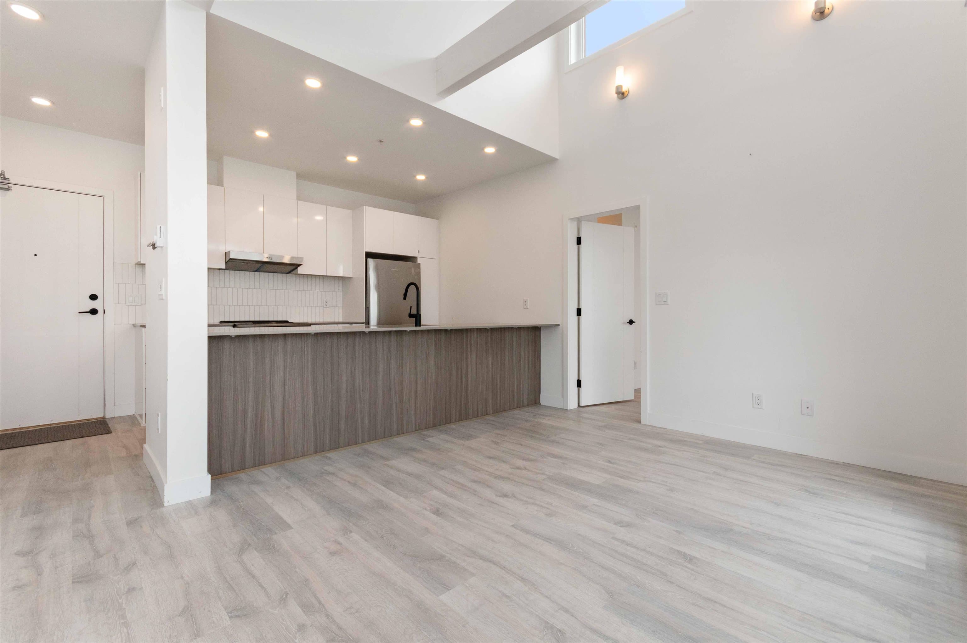 604 - 32838 Landeau Place, Abbotsford, V2S 0M6 — photo 5