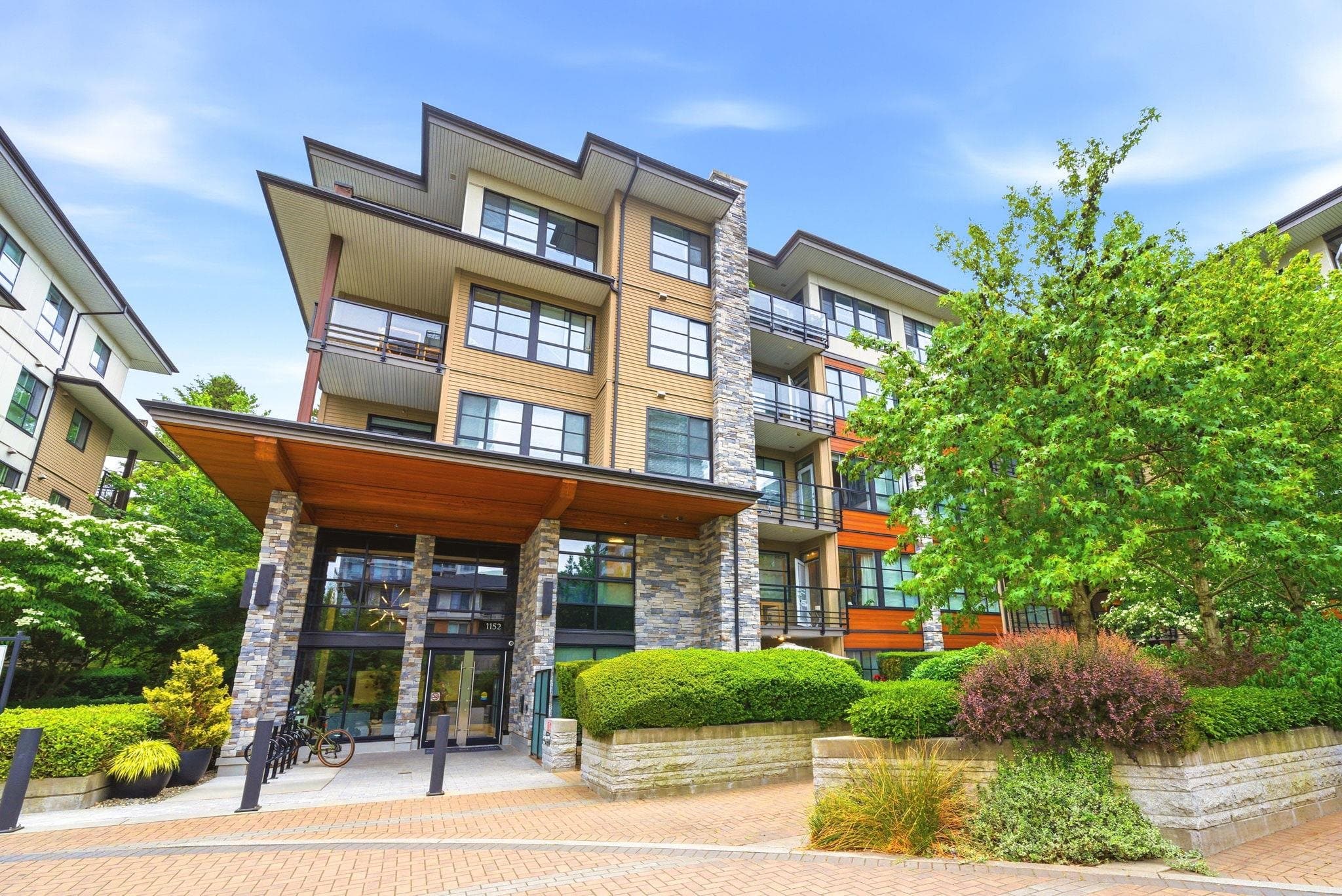 512 - 1152 Windsor Mews, Coquitlam