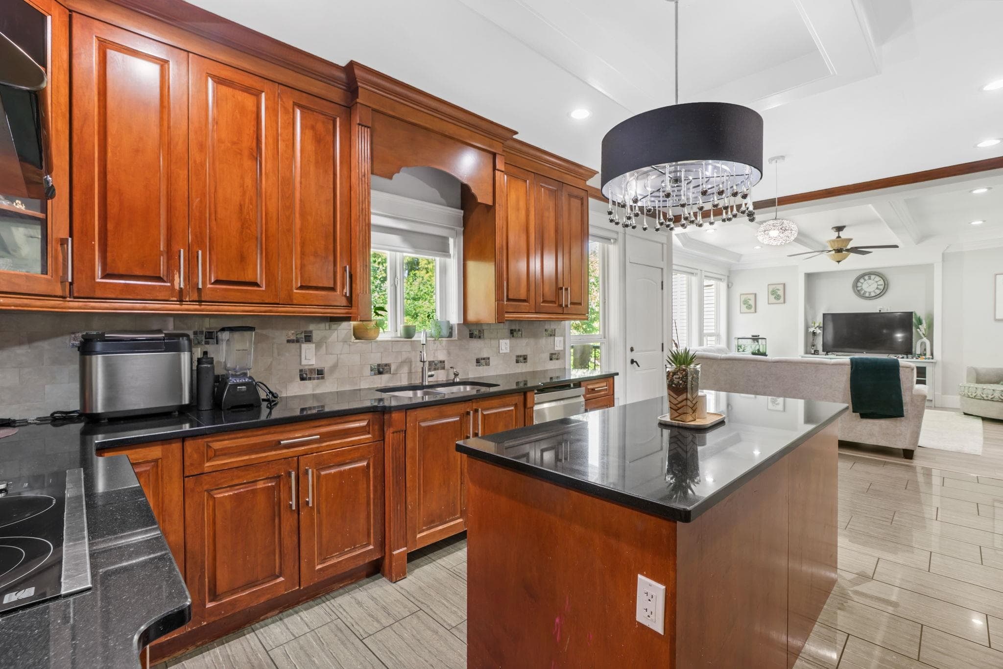 6287 148a Street, Surrey, V3W 2W9 — photo 5