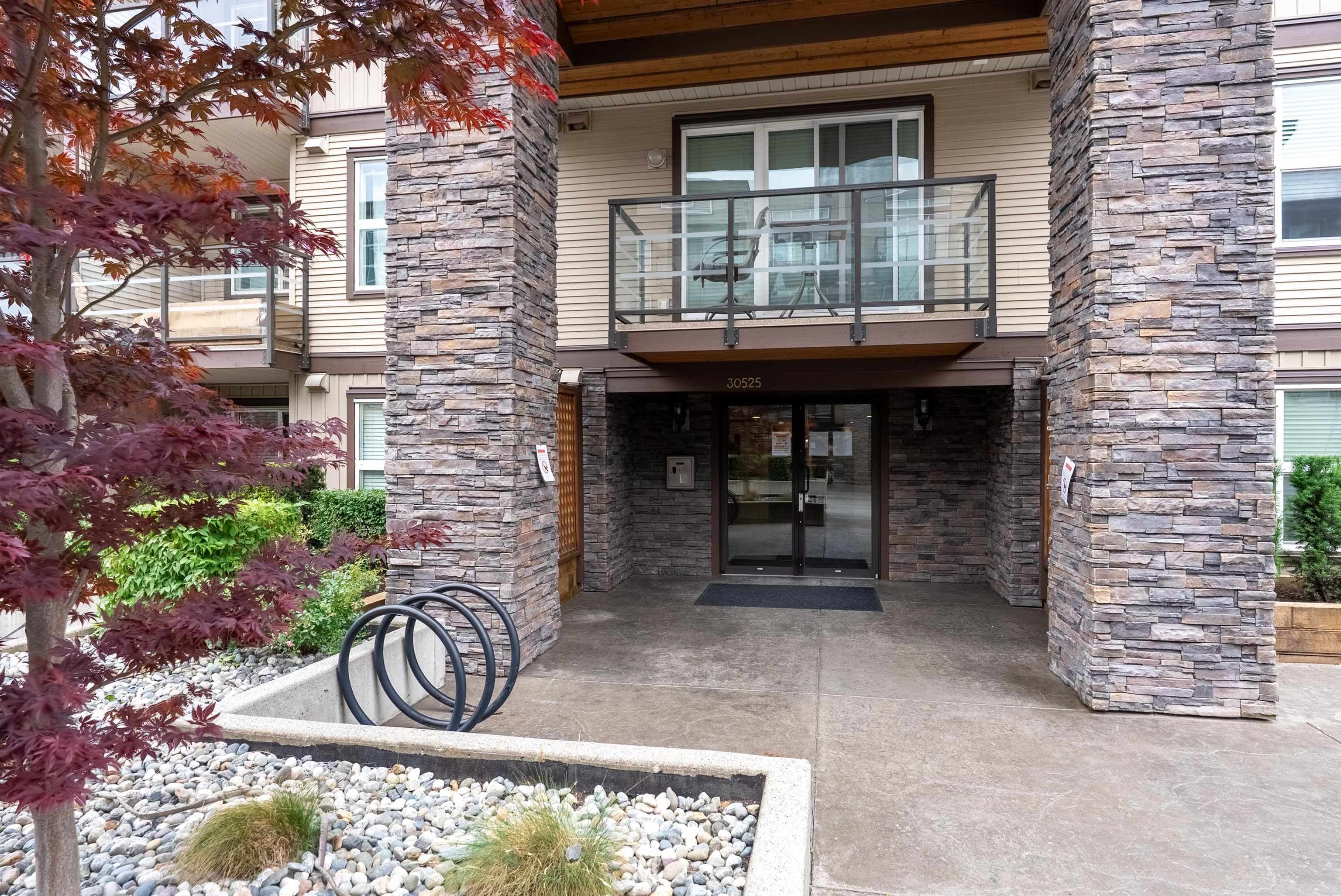 302 - 30525 Cardinal Avenue, Abbotsford, V2T 0A8 — photo 2