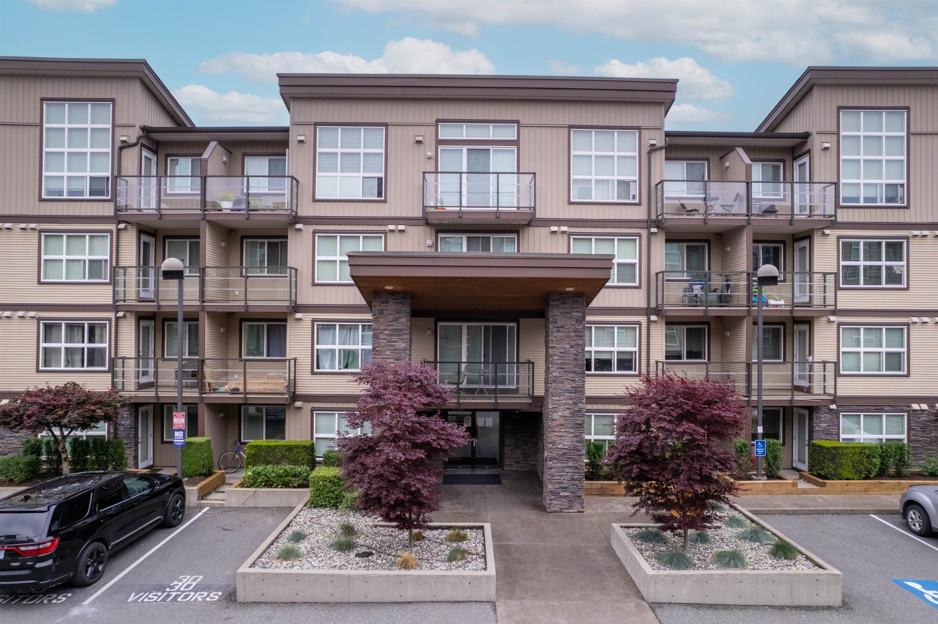 302 - 30525 Cardinal Avenue, Abbotsford, V2T 0A8 — photo 1