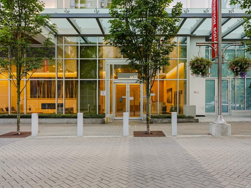 3903 - 4670 Assembly Way, Burnaby