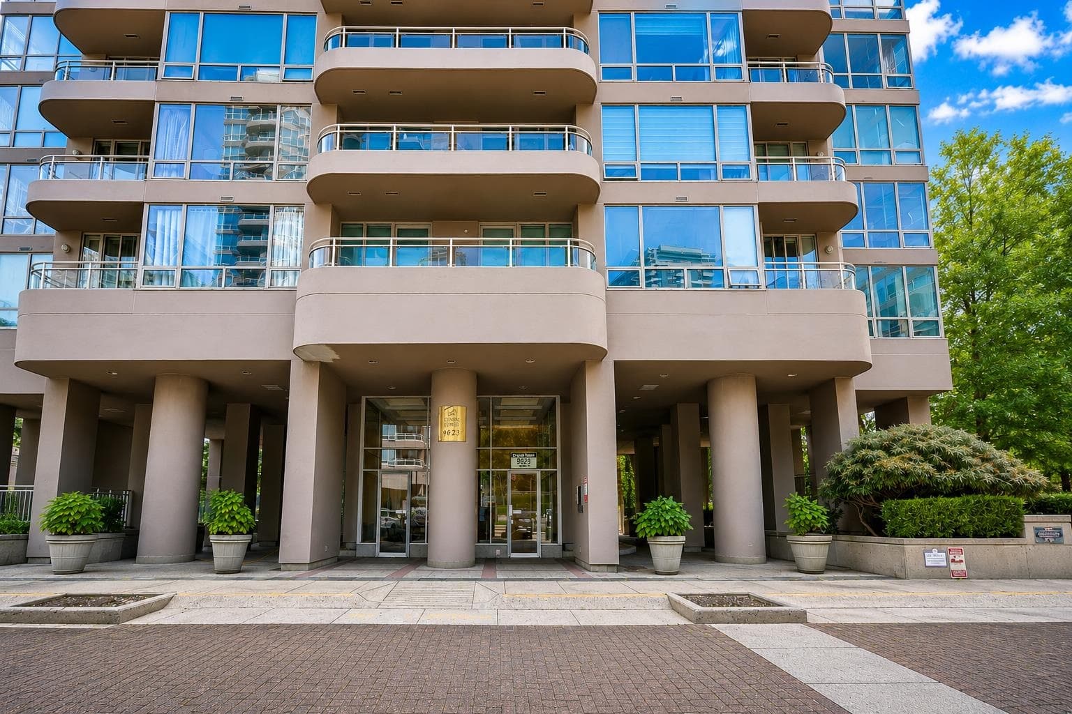 1206 - 9623 Manchester Drive, Burnaby, V3N 4Y8 — photo 3
