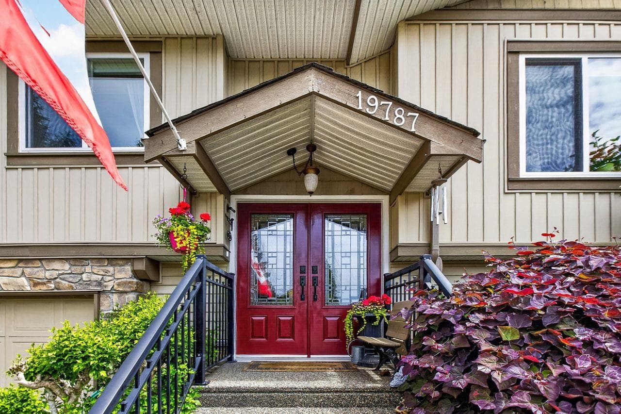 19787 116a Avenue, Pitt Meadows, V3Y 1N8 — photo 2