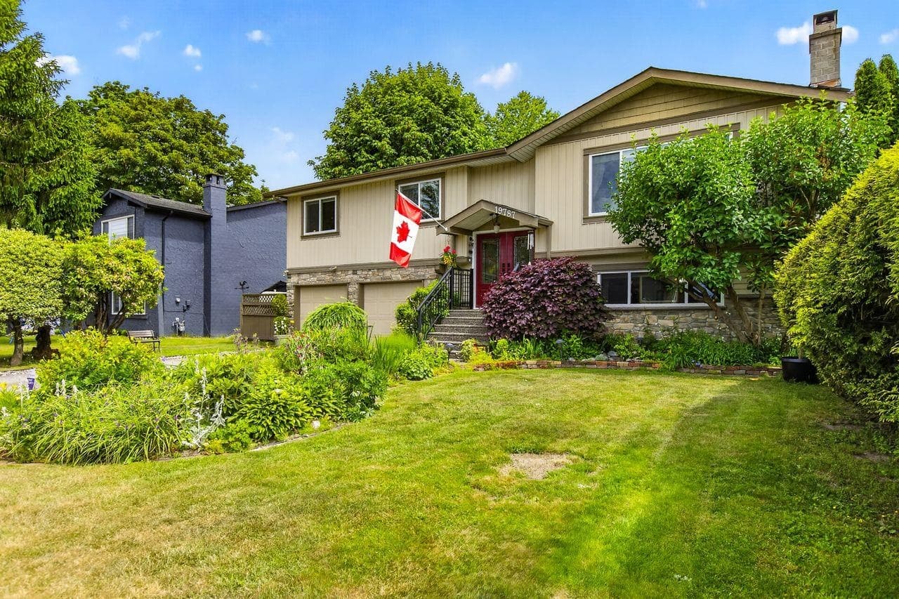 19787 116a Avenue, Pitt Meadows, V3Y 1N8 — photo 3
