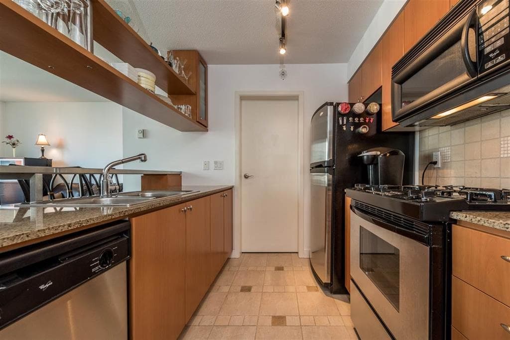 707 - 1495 Richards Street, Vancouver, V6Z 3E4 — photo 2