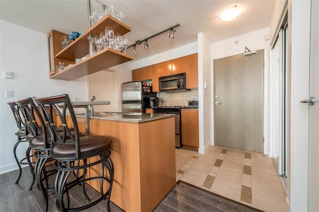 707 - 1495 Richards Street, Vancouver, V6Z 3E4 — photo 3