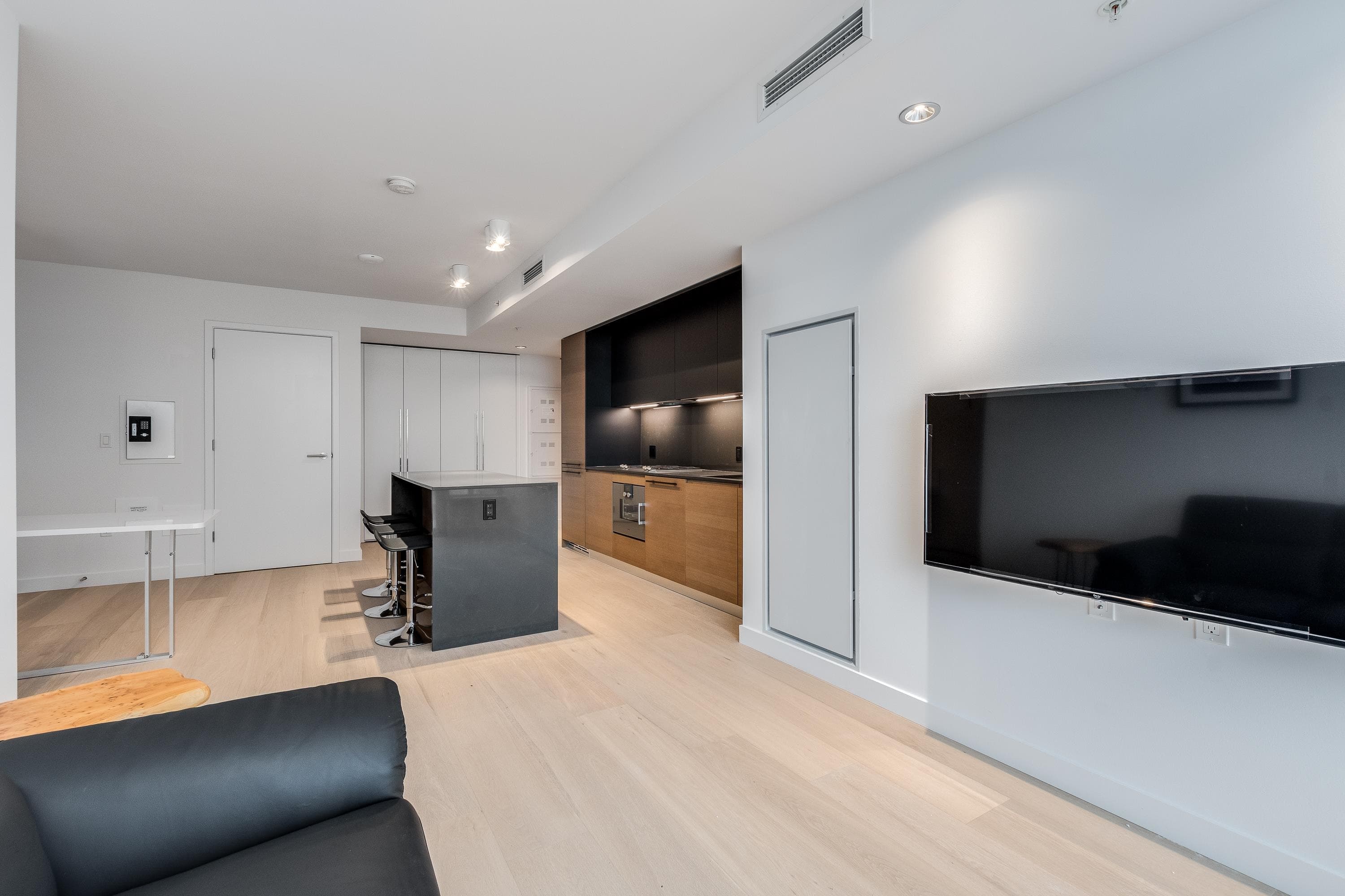 2609 - 1289 Hornby Street, Vancouver, V6Z 0G7 — photo 2