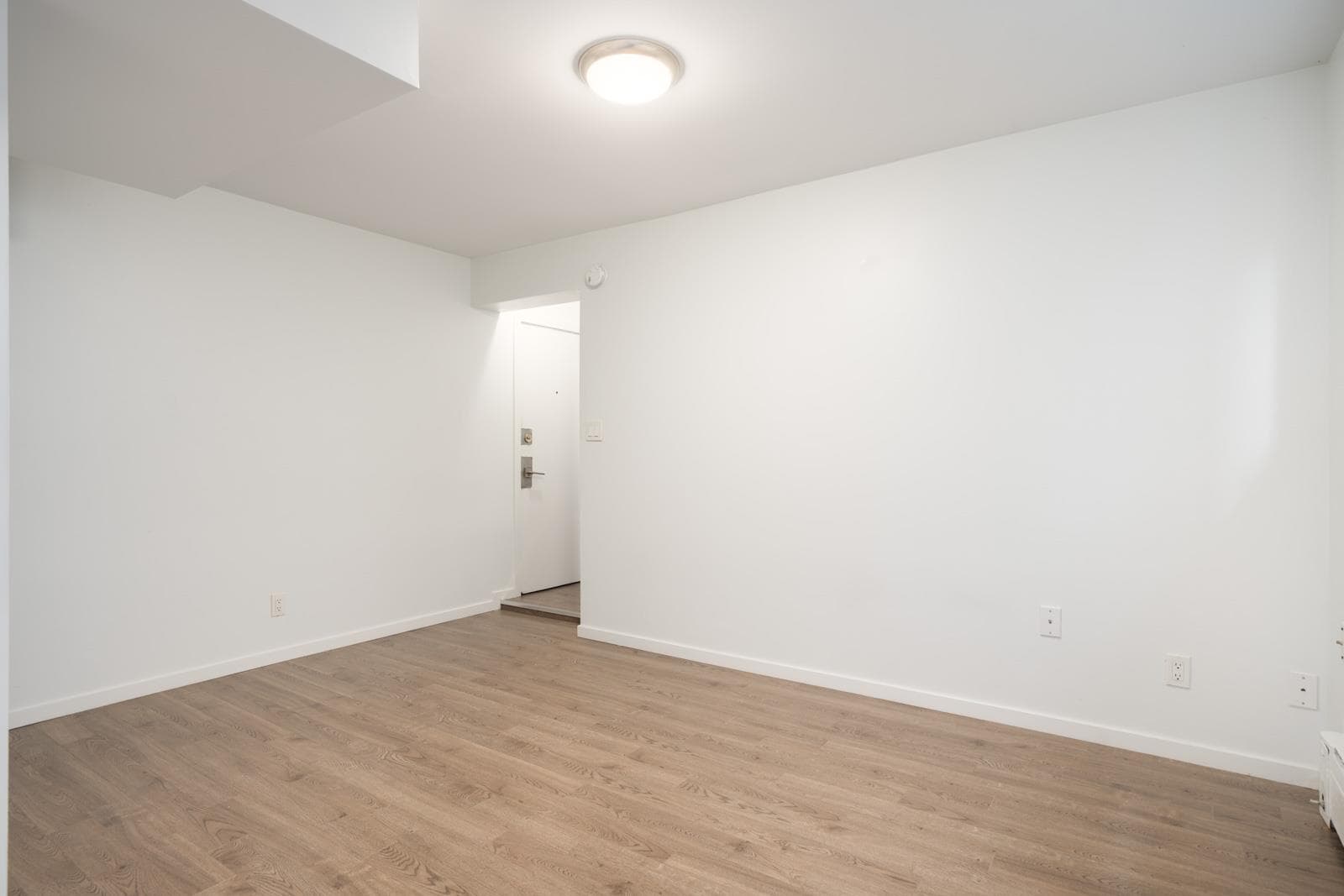 11 - 1445 W 11th Avenue, Vancouver, V6H 1K9 — photo 4