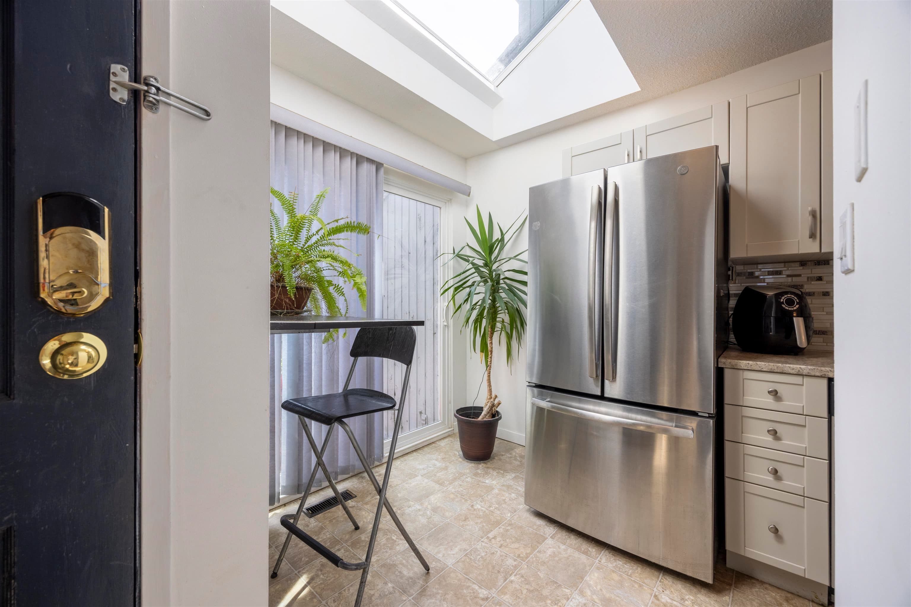 2 - 19022 119b Avenue, Pitt Meadows, V3Y 1X5 — photo 4