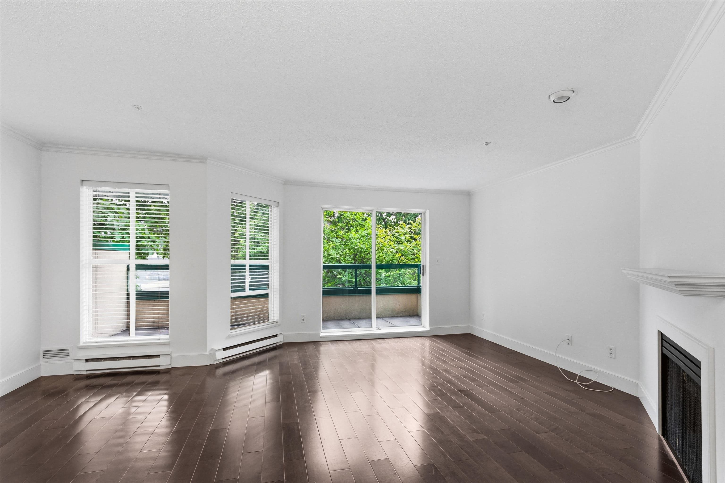 204 - 5656 Halley Avenue, Burnaby, V5H 2P8 — photo 3