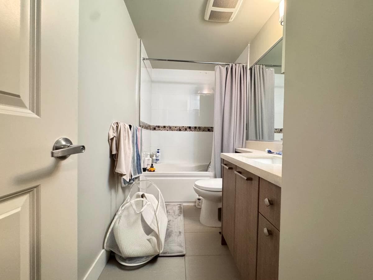 305 - 7377 14th Avenue, Burnaby, V3N 1Z7 — photo 5