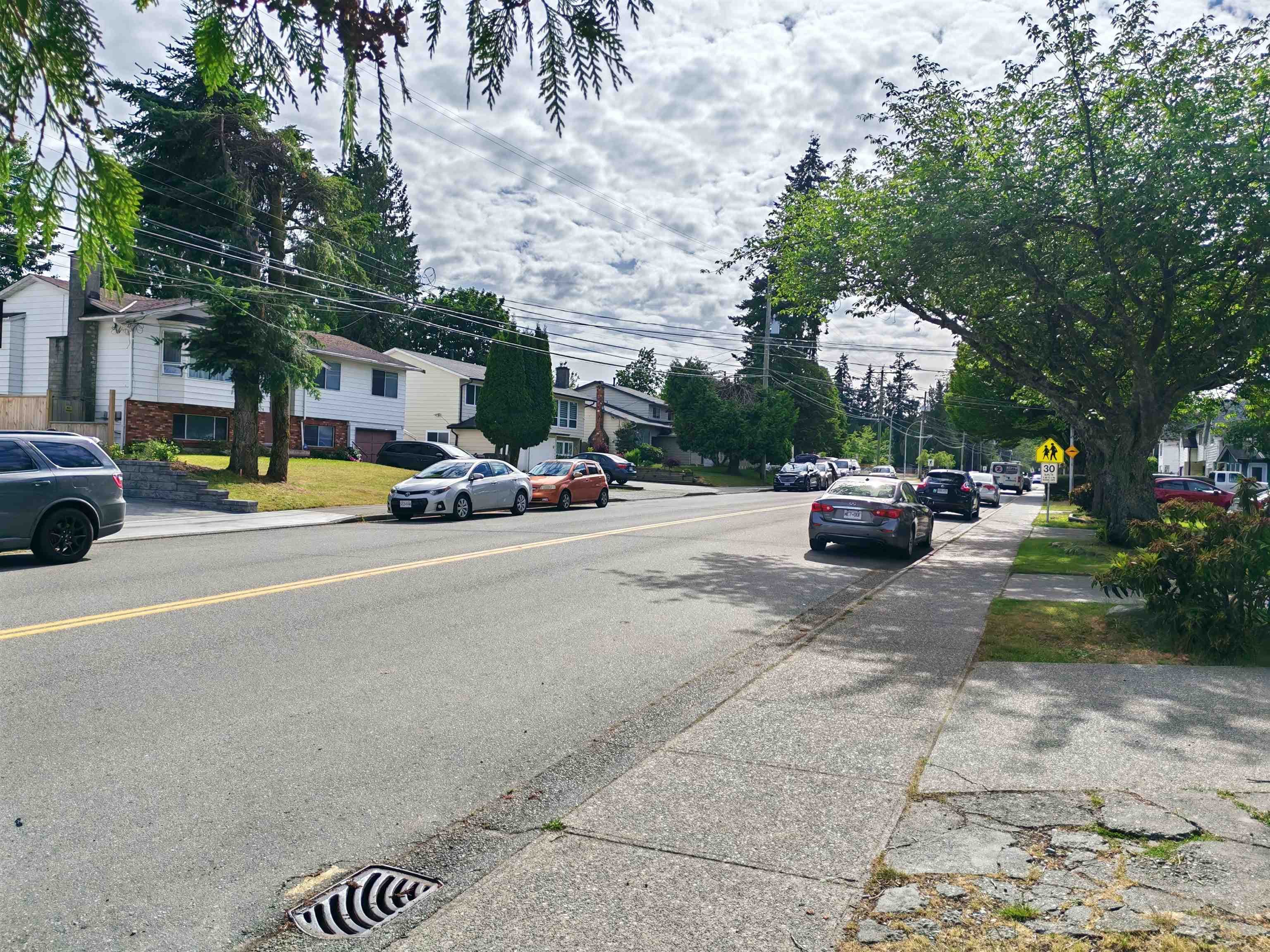 15077 98 Avenue, Surrey, V3R 5W9 — photo 2