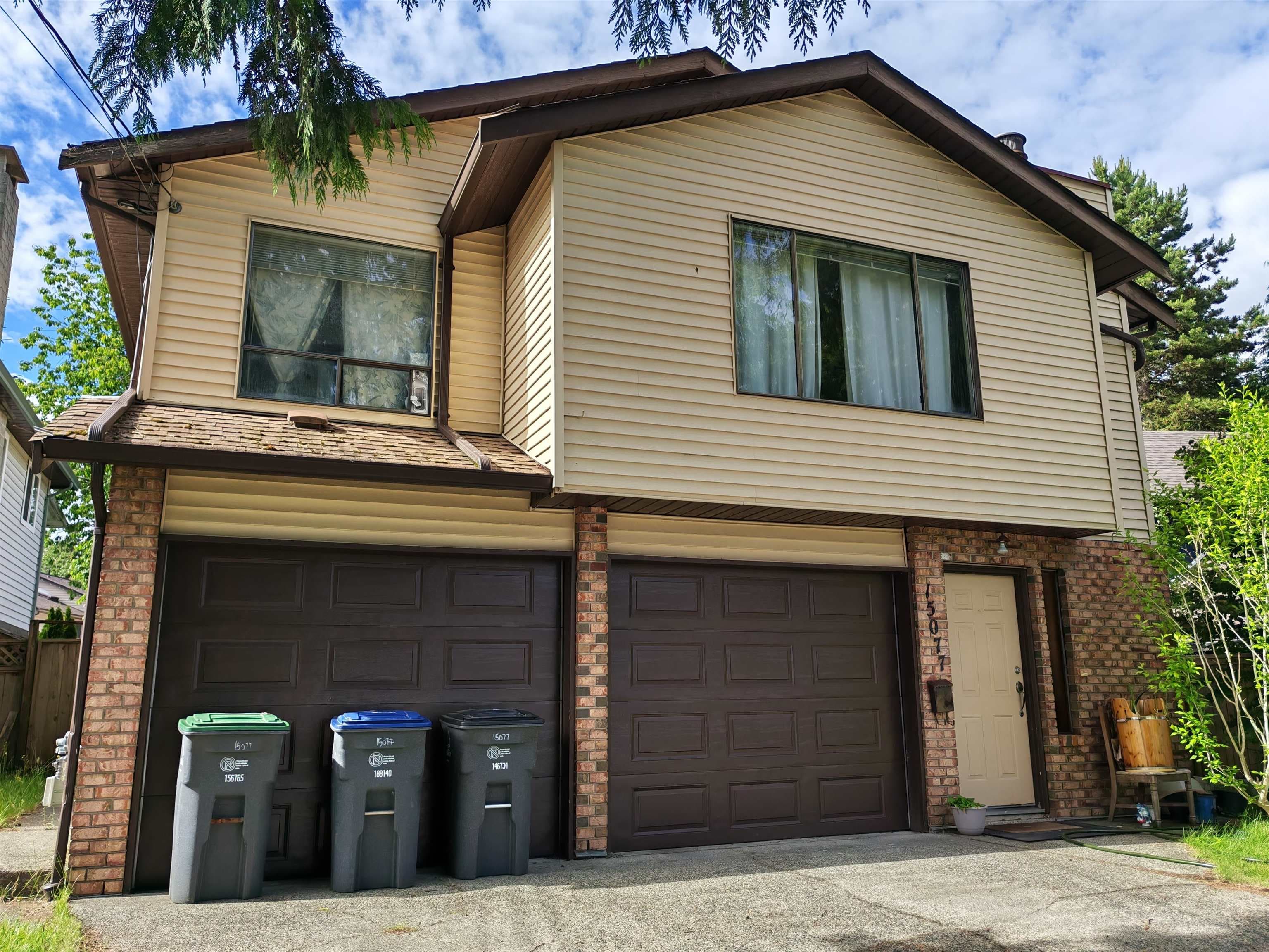15077 98 Avenue, Surrey, V3R 5W9 — photo 1
