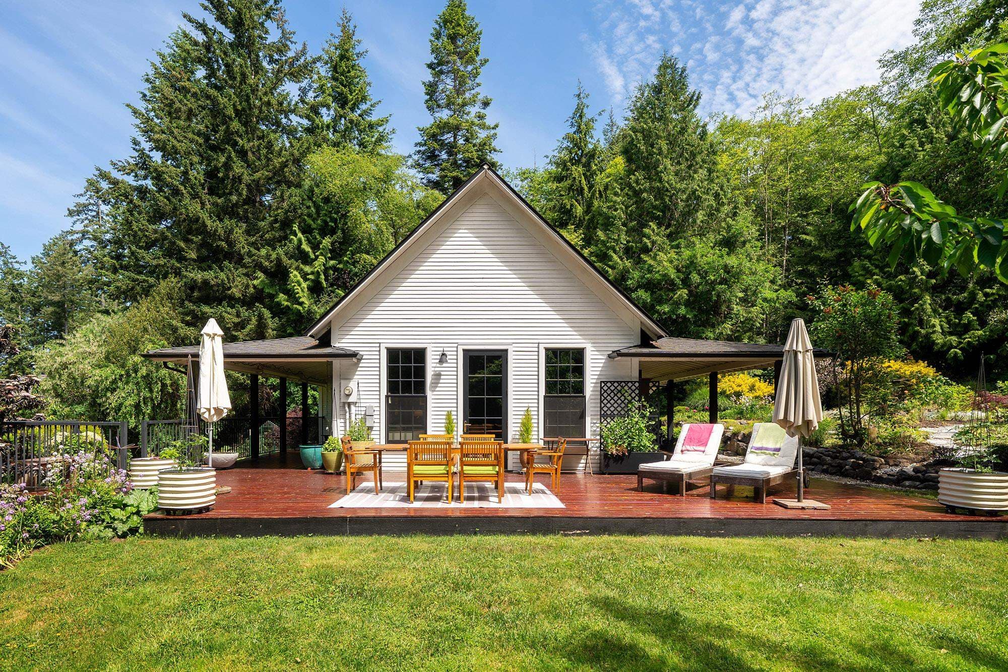 822 Captains Way, Bowen Island