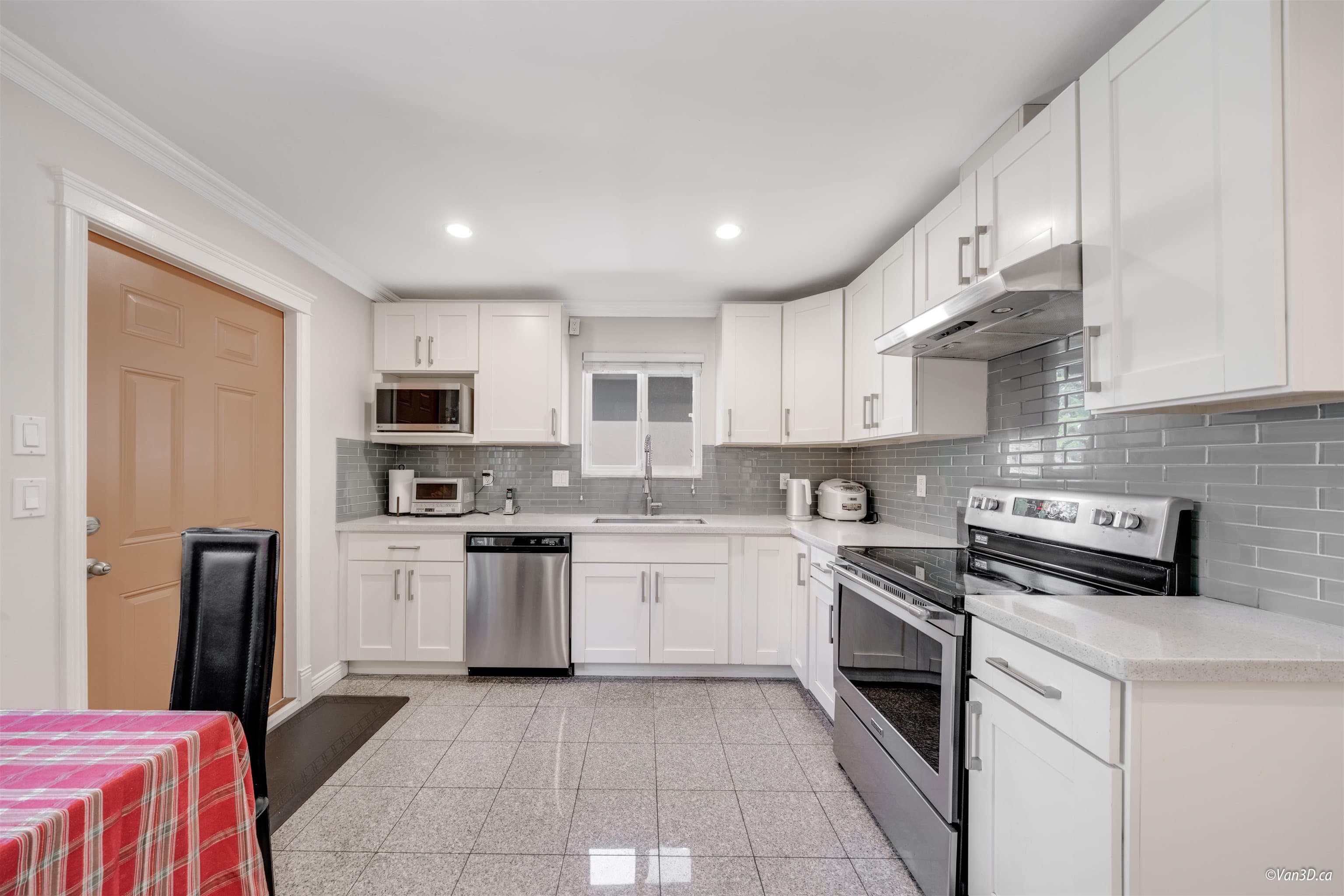 7531 Oak Street, Vancouver, V6P 4A4 — photo 3