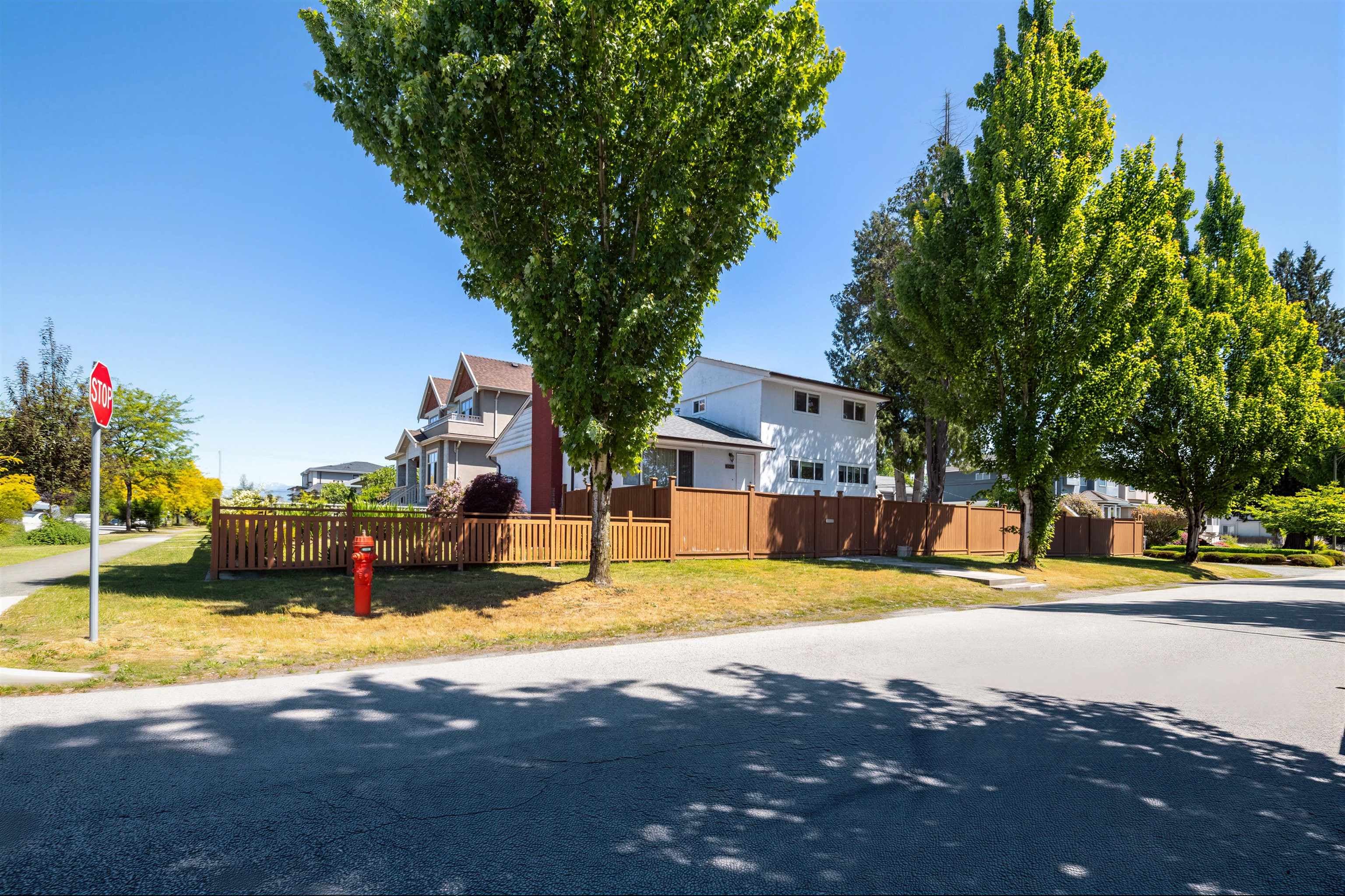 2911 E 51st Avenue, Vancouver, V5S 1R7 — photo 3